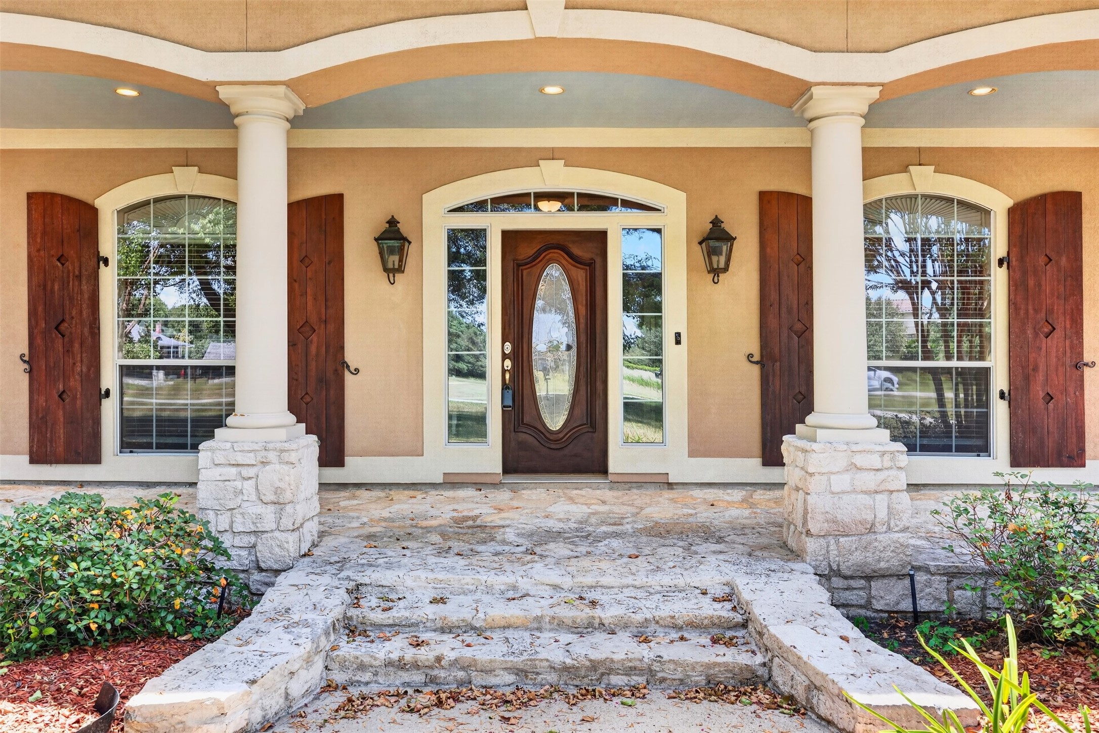17027 Champions Lakeway Property Photo 5