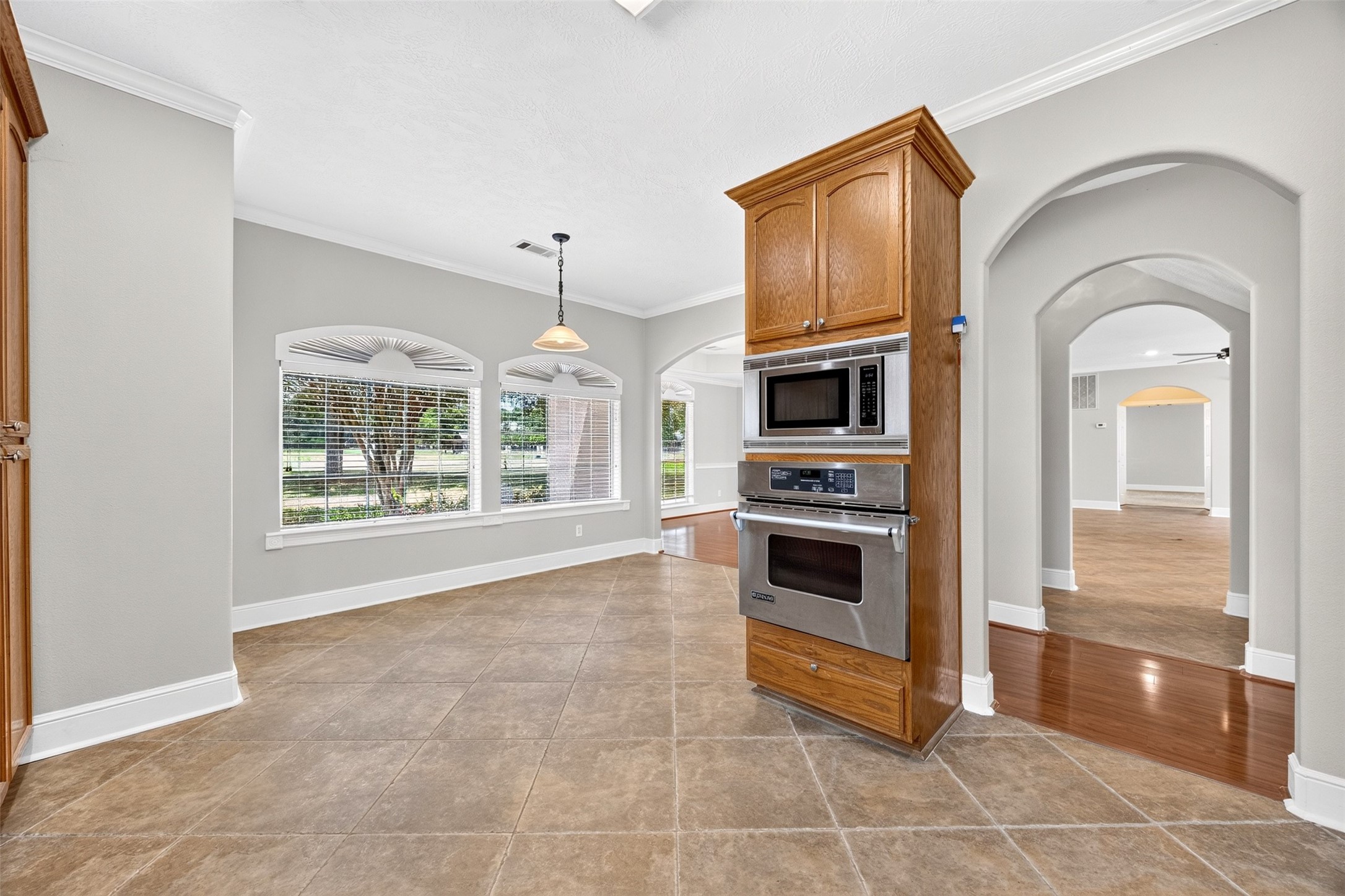 17027 Champions Lakeway Property Photo 19