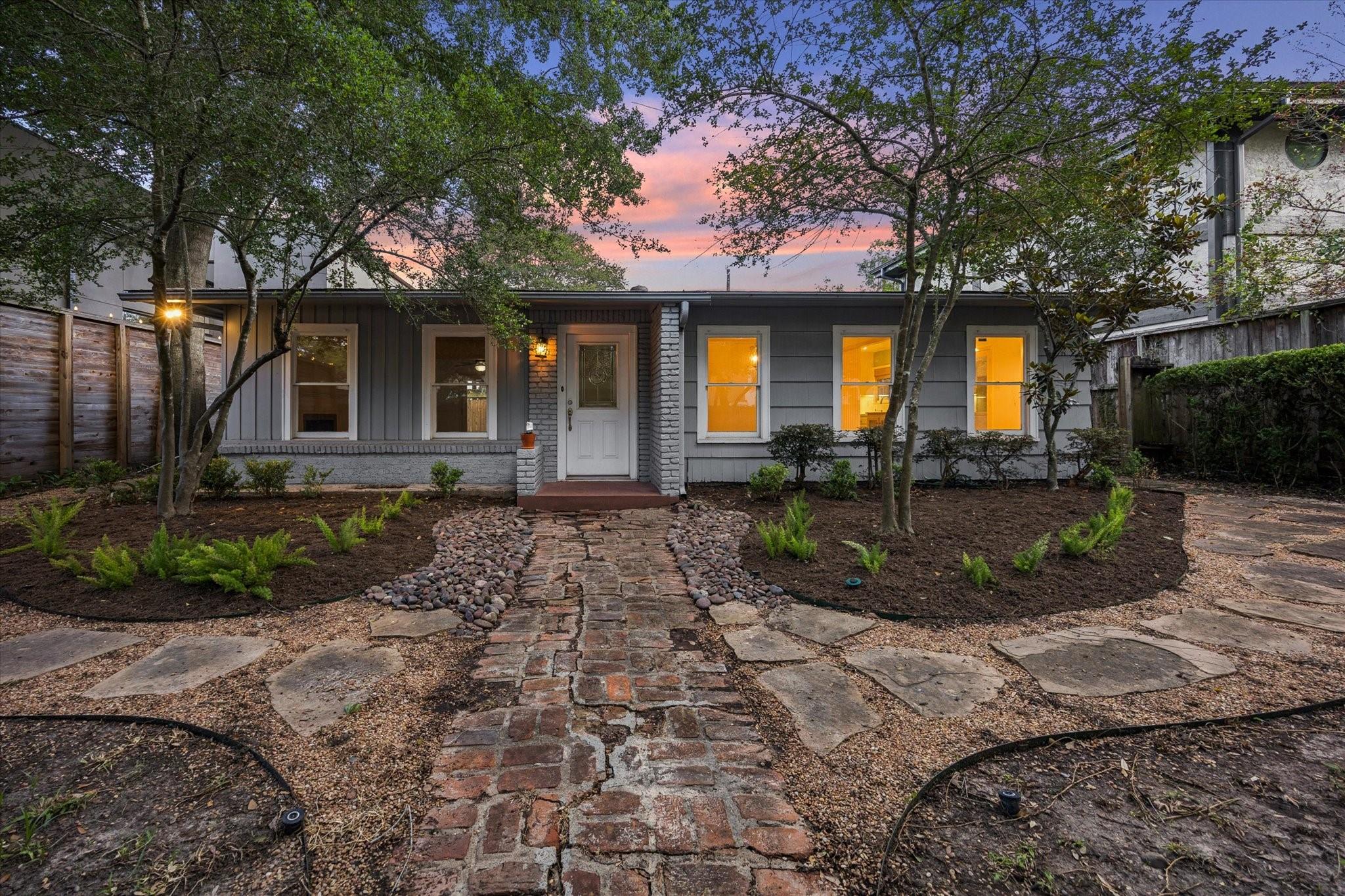 1931 Bissonnet Street, Houston Tx 77005 Property Photo 1