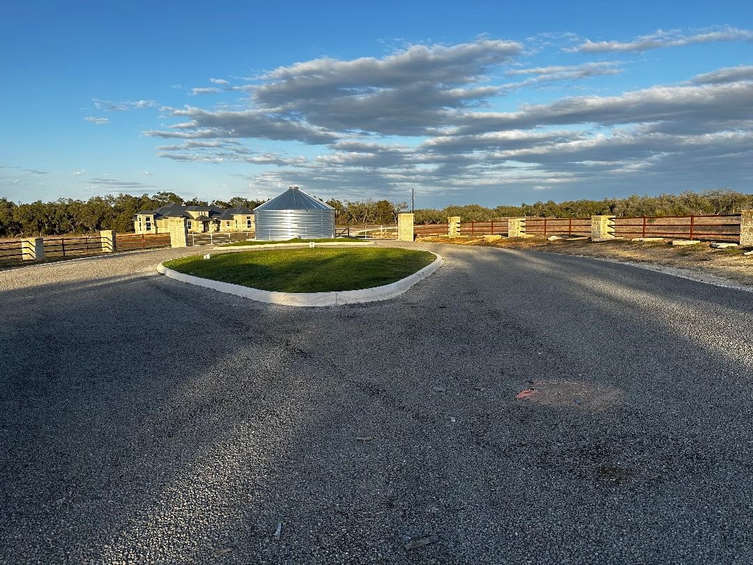 642 Windmill Ridge Drive Property Photo 4