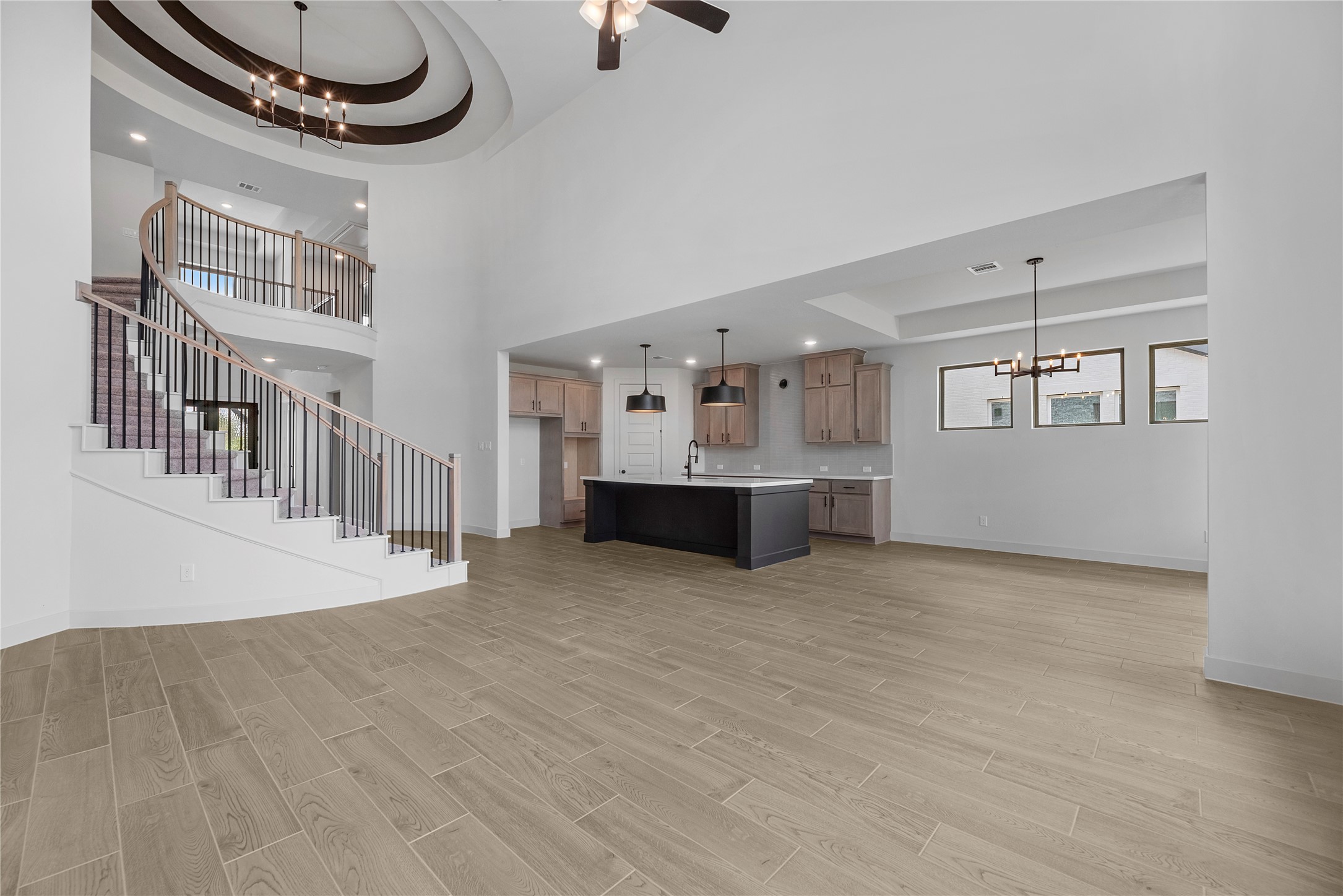 5311 Silk Petal Drive Property Photo 4
