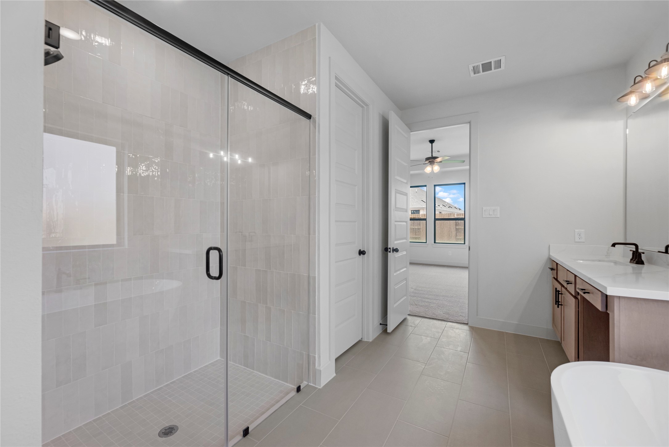 5311 Silk Petal Drive Property Photo 10