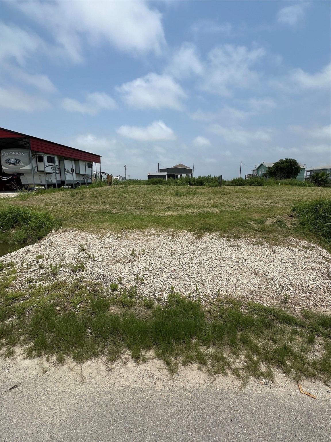 1218 W Canal Property Photo 1
