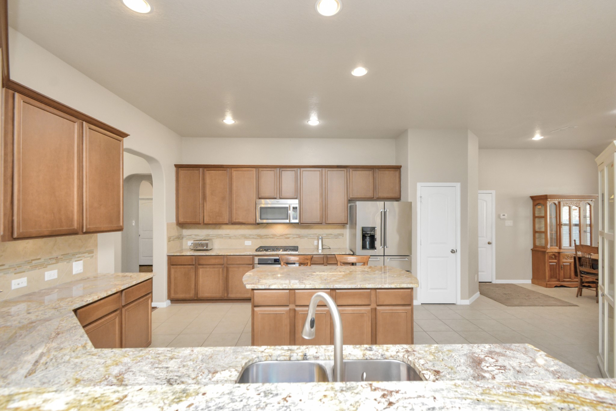 9614 Hideaway Green Drive Property Photo 3