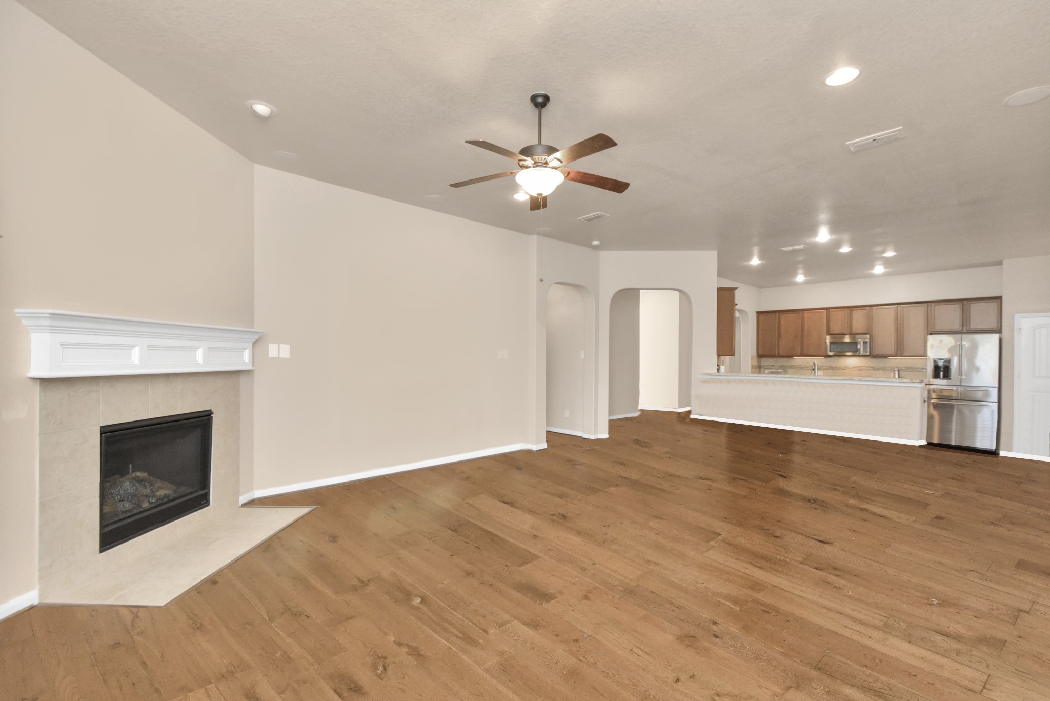 9614 Hideaway Green Drive Property Photo 4
