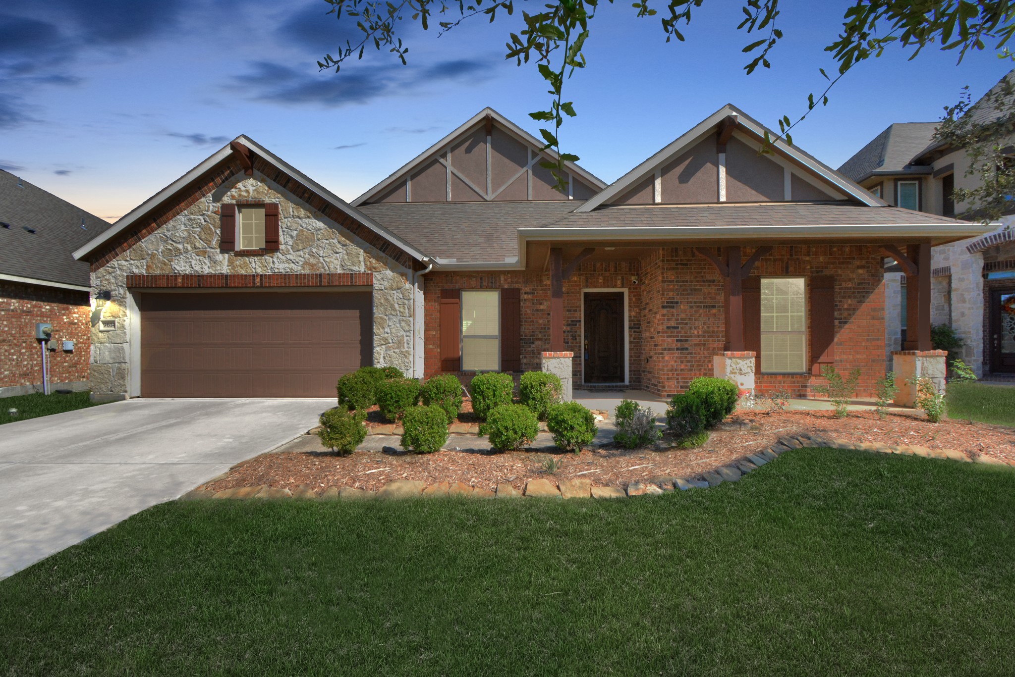 9614 Hideaway Green Drive Property Photo 9