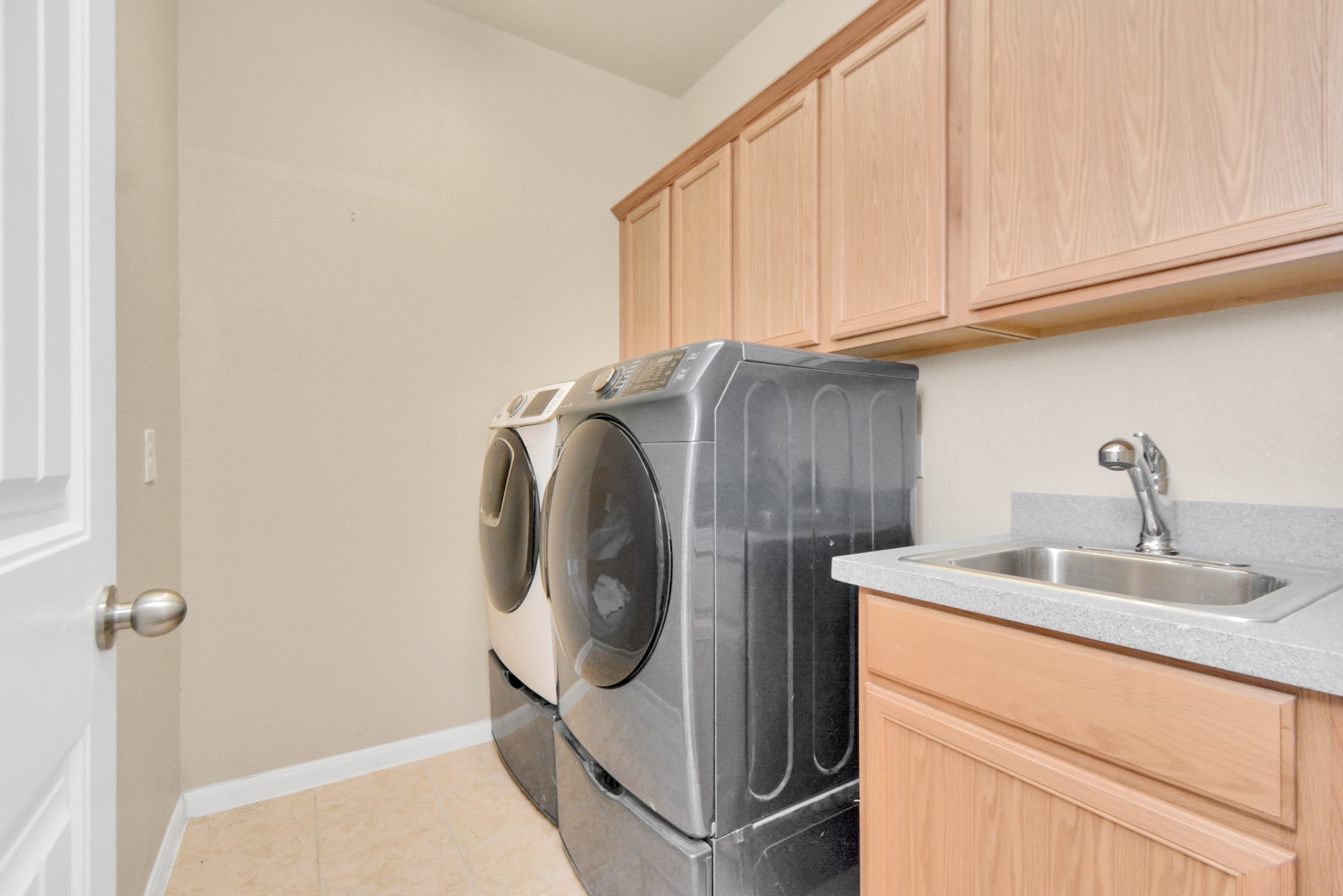 9614 Hideaway Green Drive Property Photo 14
