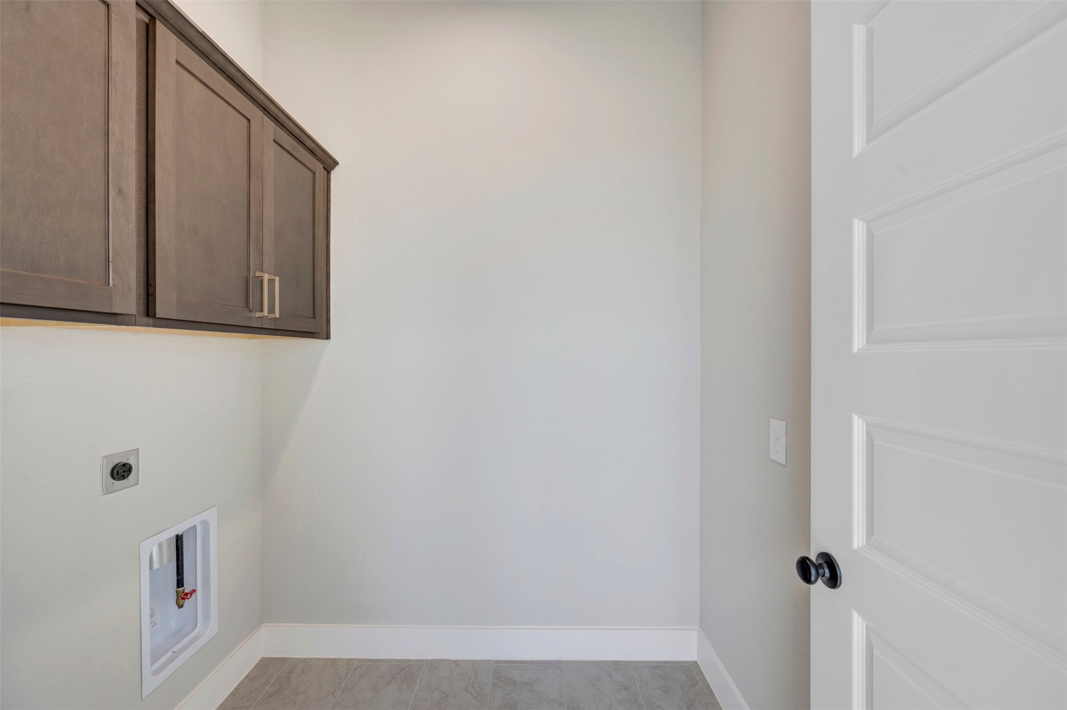16702 Vibrant Avenue Property Photo 28