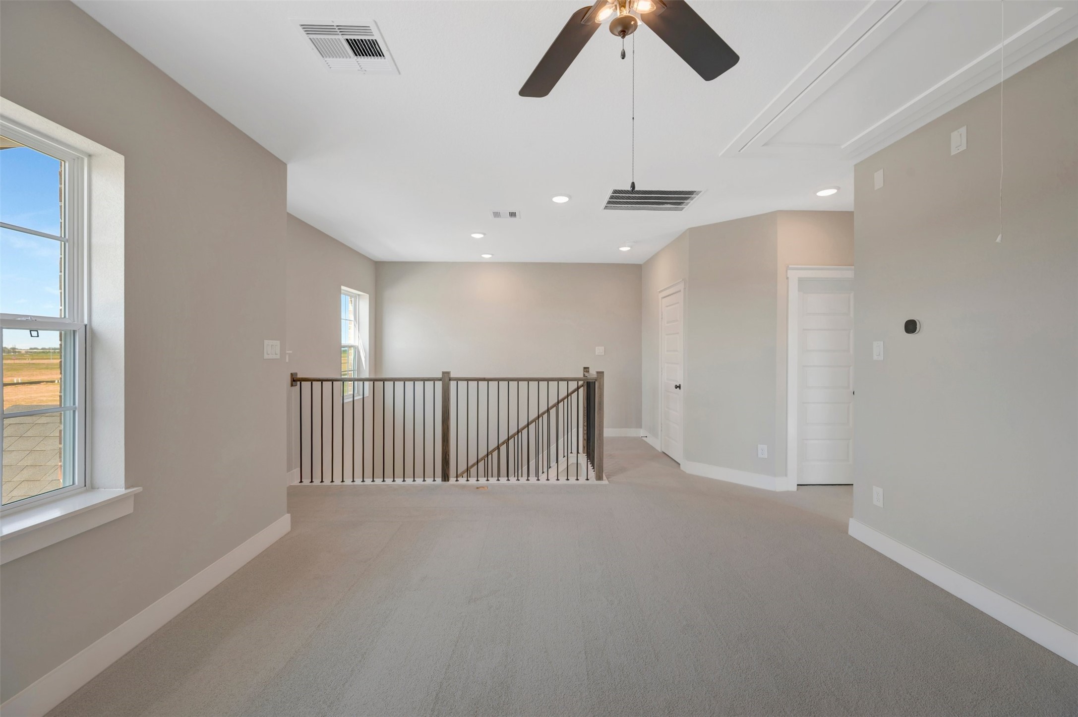 16702 Vibrant Avenue Property Photo 43