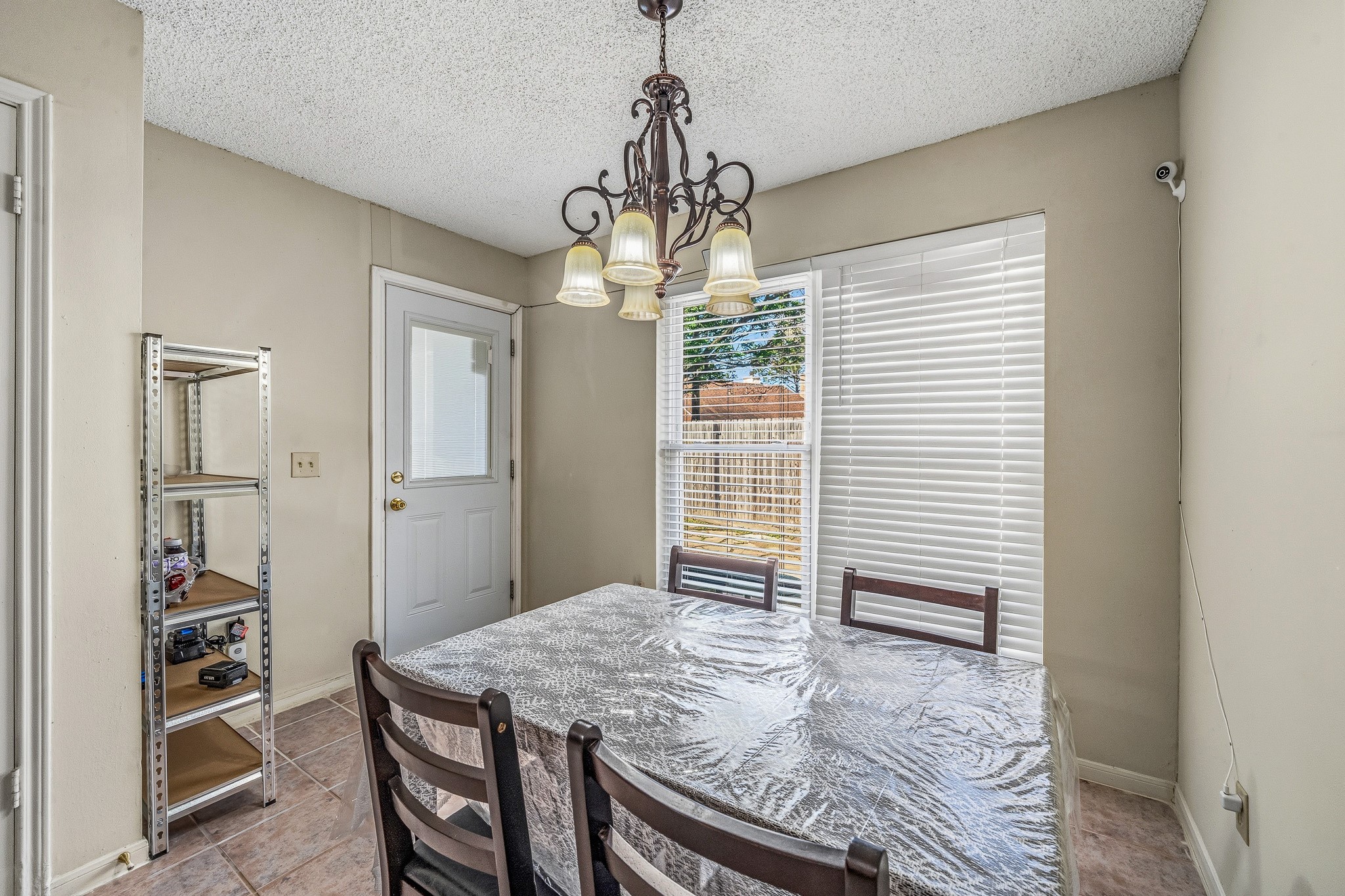 9915 Villa Verde Drive Property Photo 10
