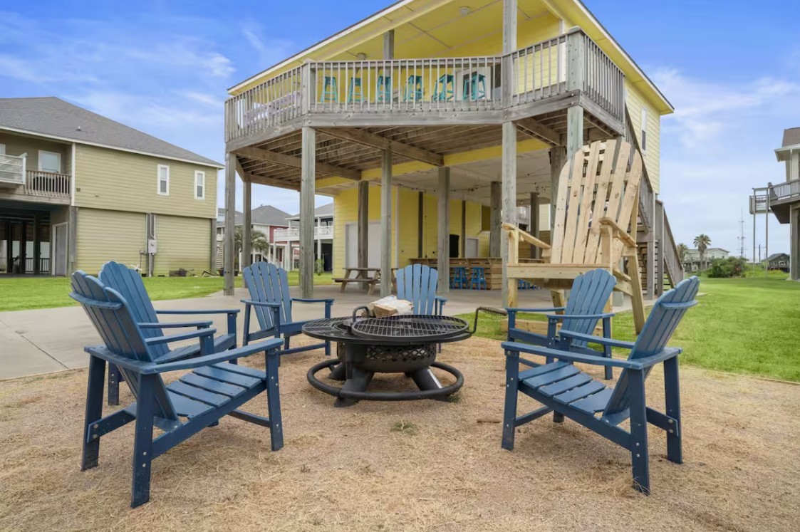 2423 Sand Drift Lane Property Photo 1