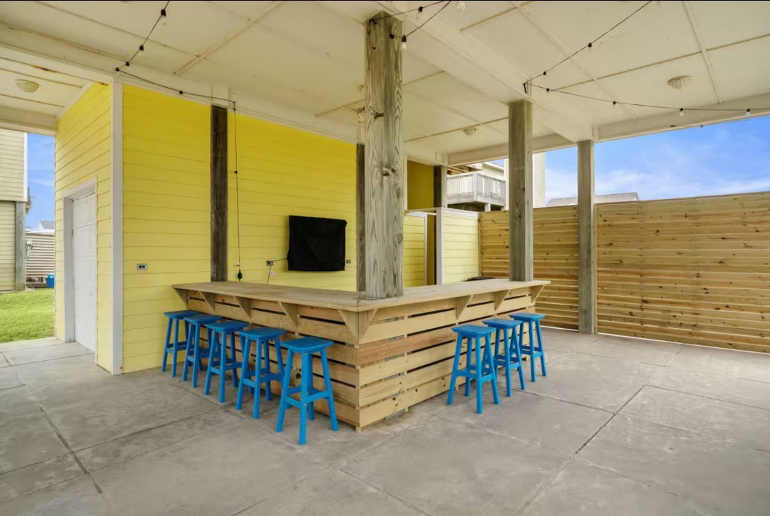 2423 Sand Drift Lane Property Photo 18