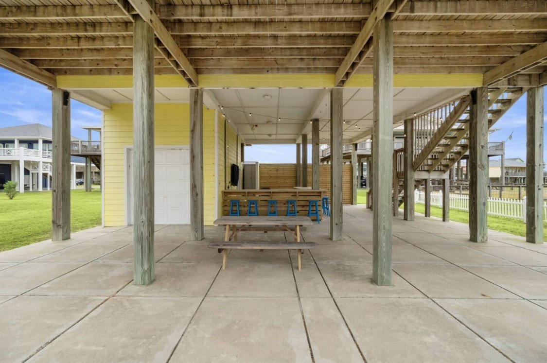 2423 Sand Drift Lane Property Photo 21