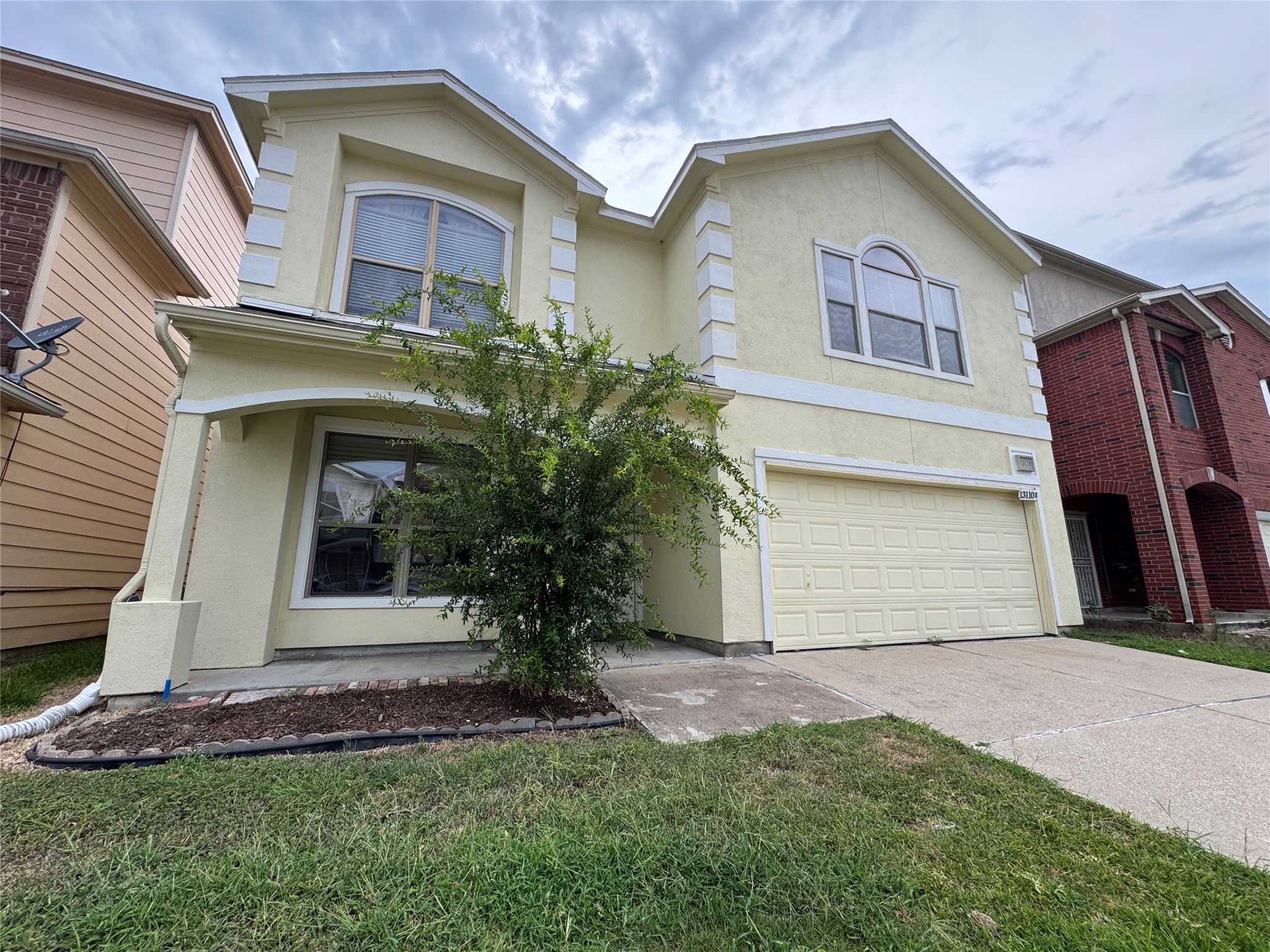 13110 S Bellaire Estates Drive Property Photo 3