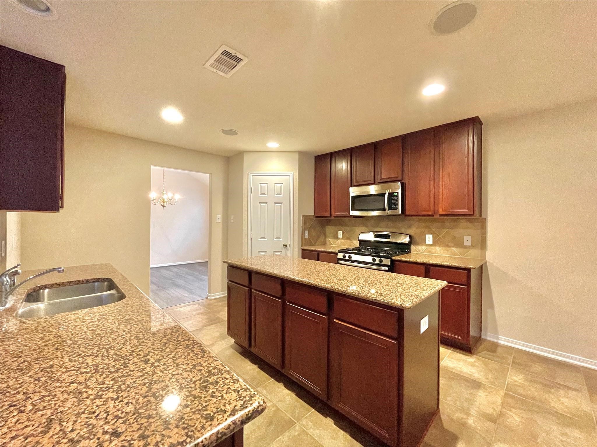 3131 Single Ridge Way Property Photo 12