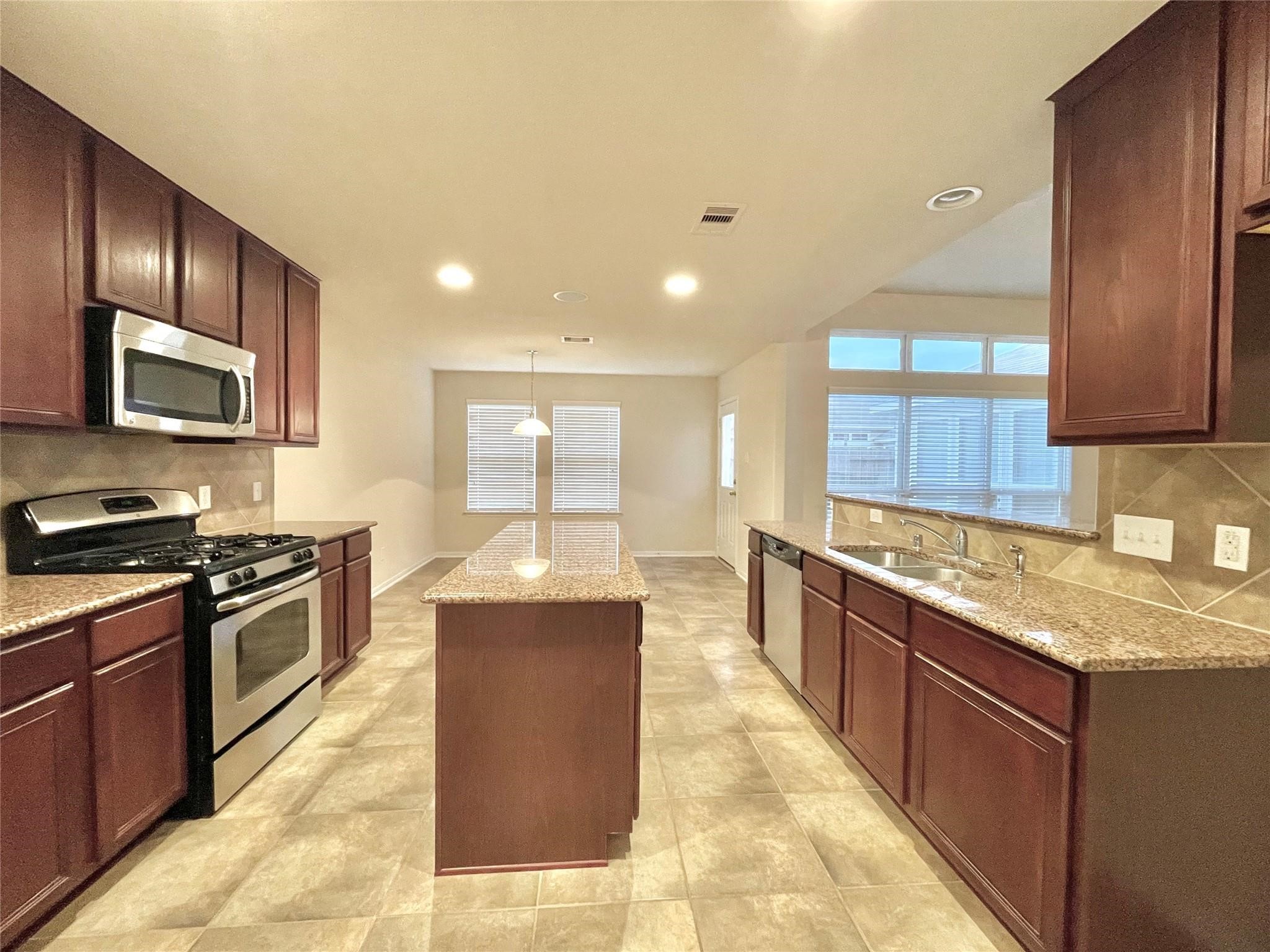 3131 Single Ridge Way Property Photo 13