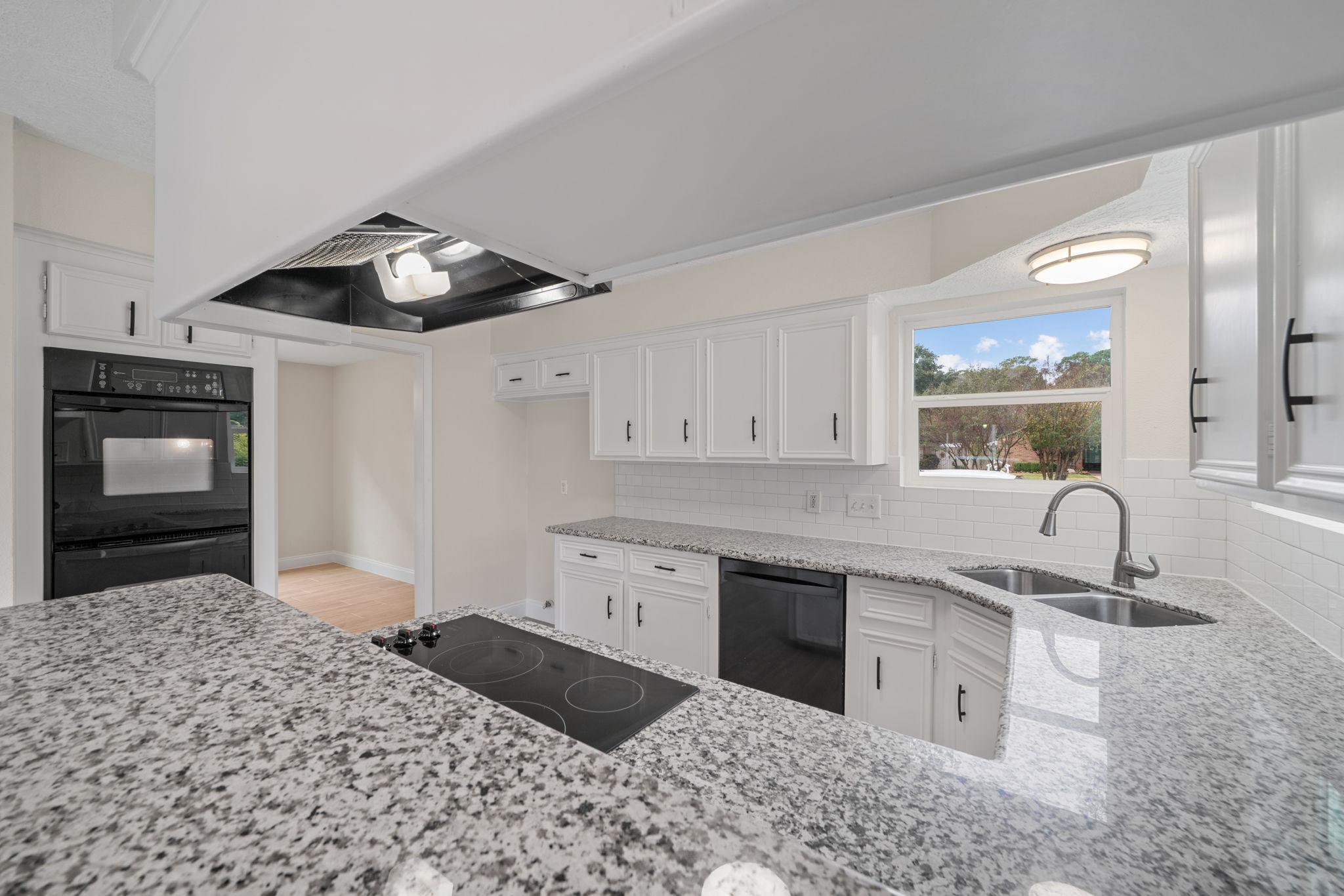 15034 Rose Valley Drive Property Photo 15
