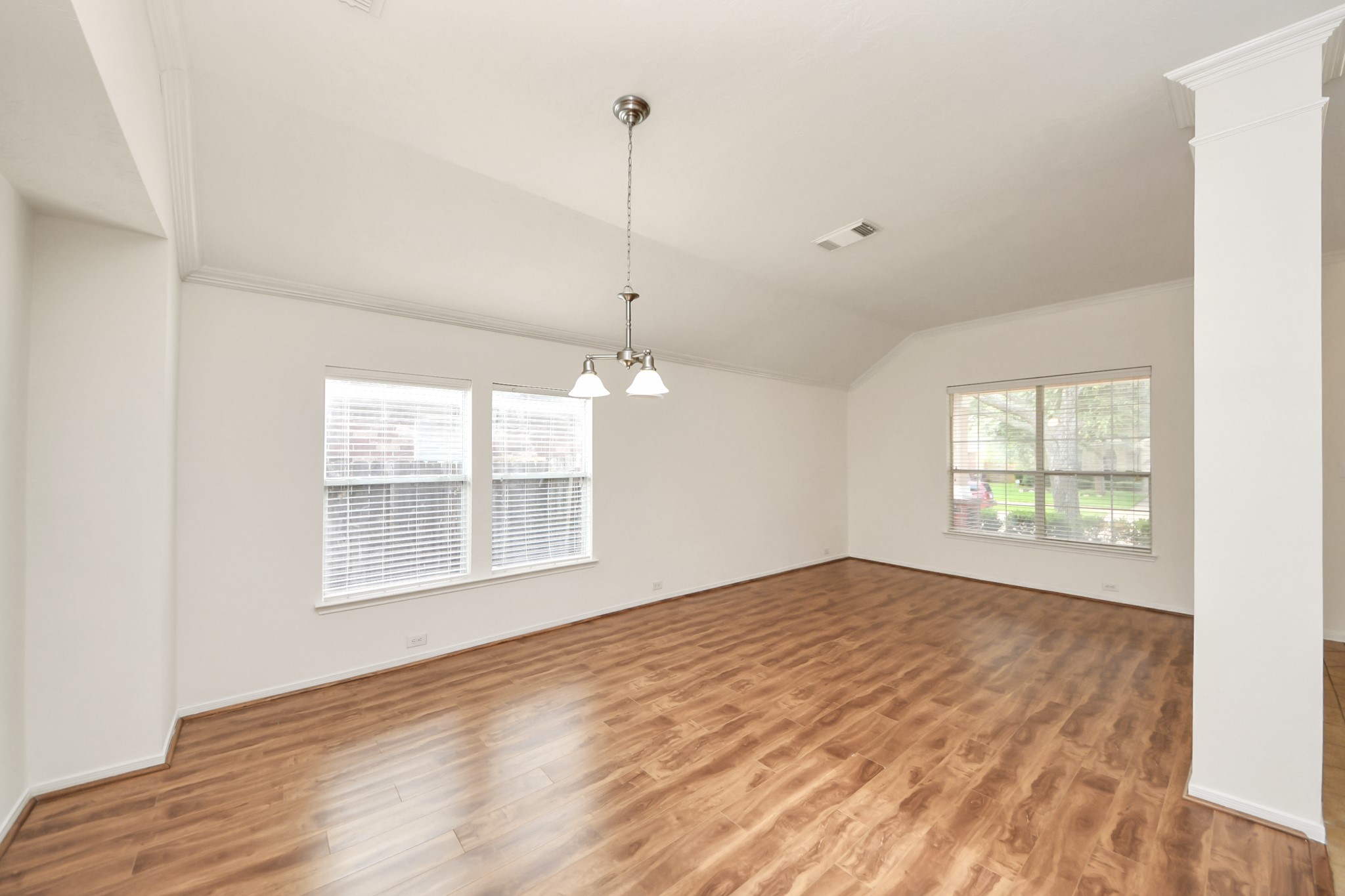 19122 Mission Manor Lane Property Photo 5