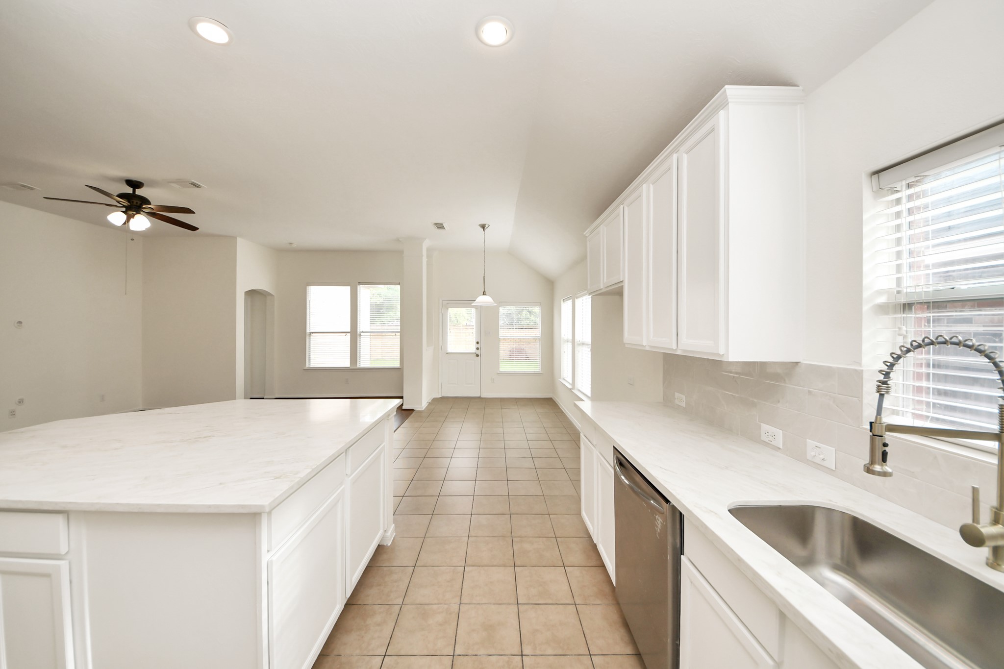 19122 Mission Manor Lane Property Photo 6