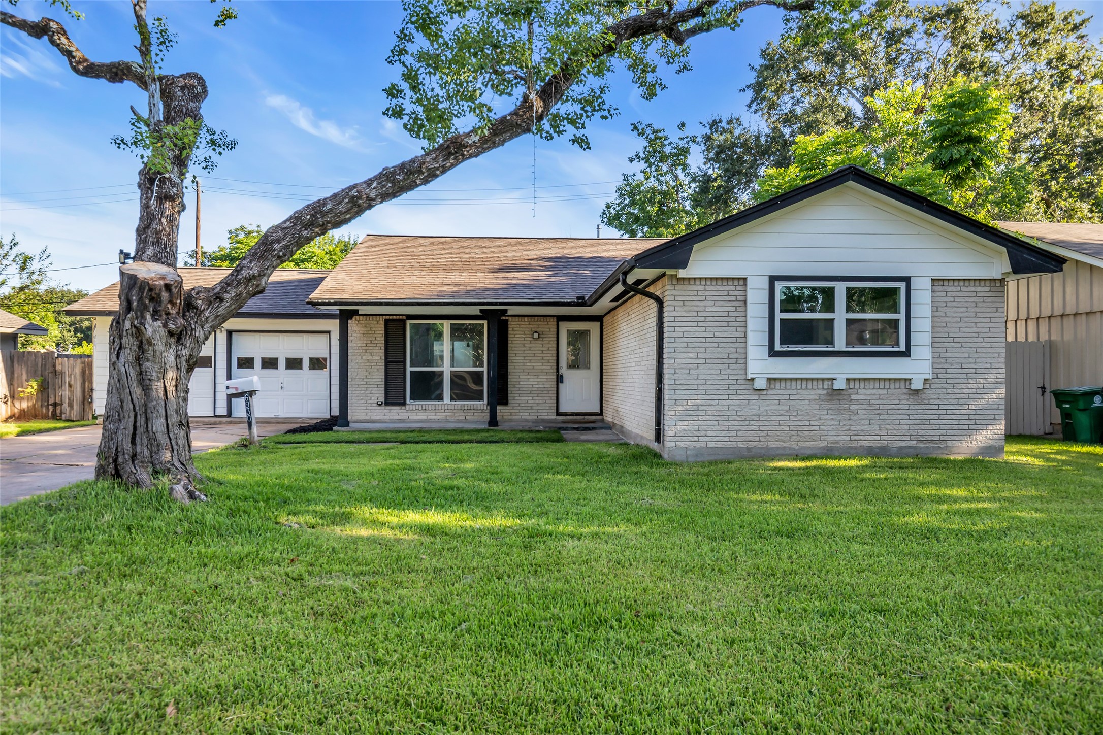 6930 Neff Street Property Photo 1