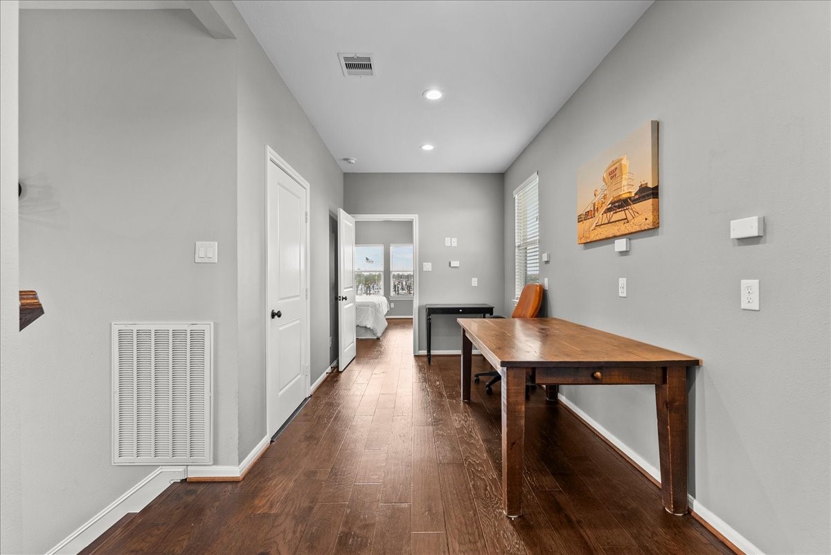 403 W Shore Drive Property Photo 24