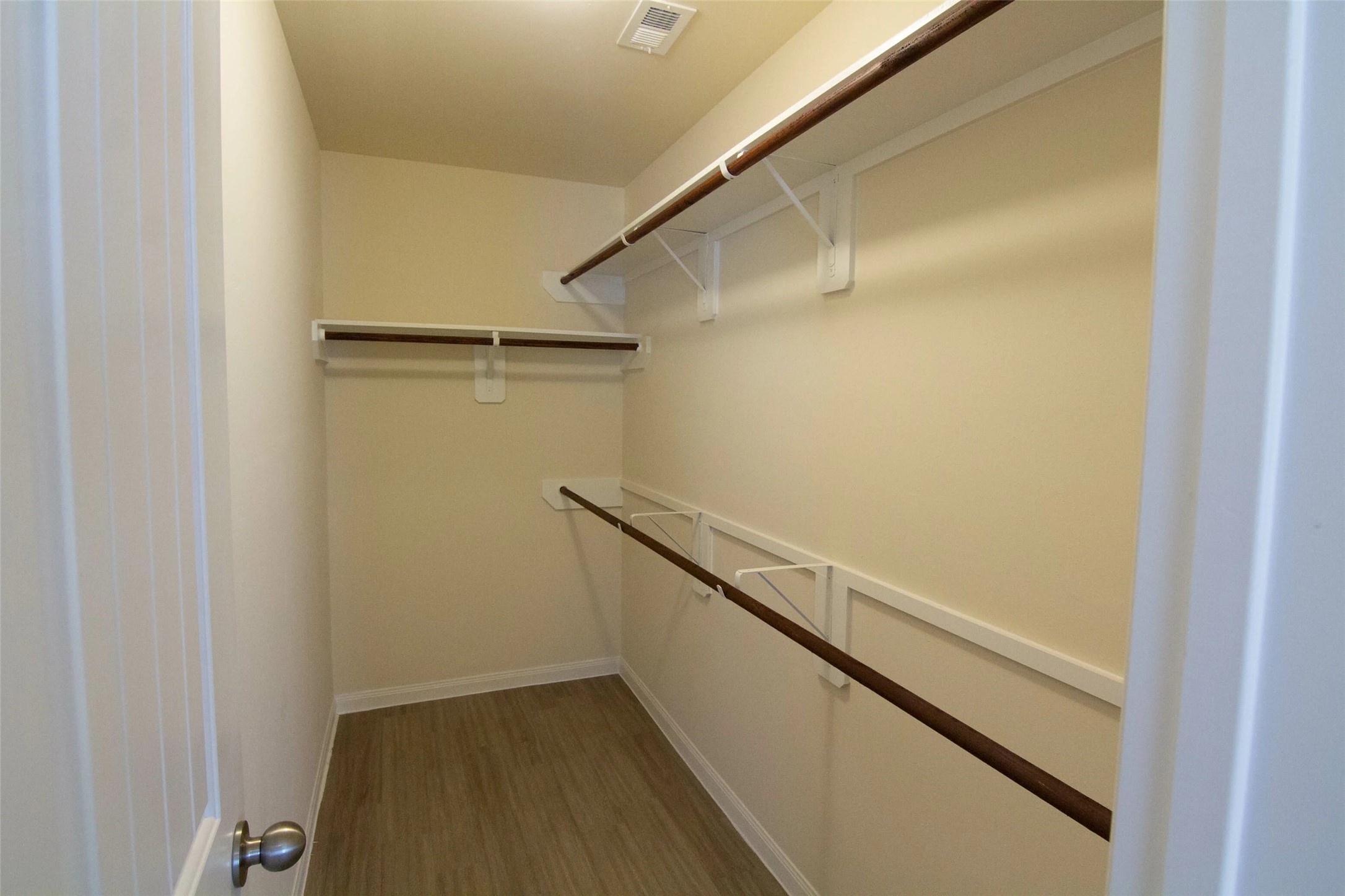 909 Harvest Salt Lane Property Photo 7