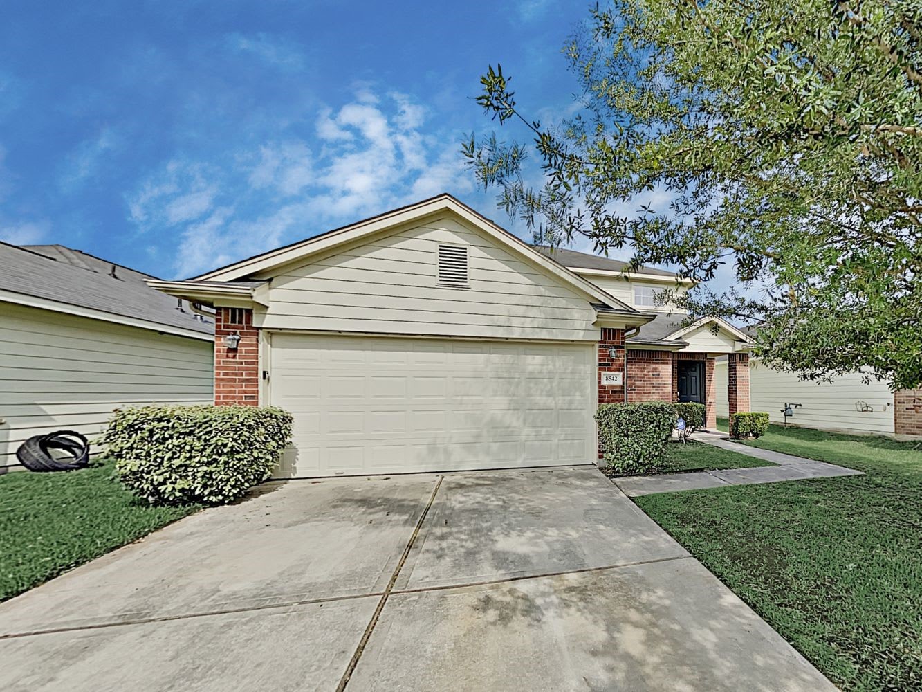 8542 Doskocil Drive Property Photo 1