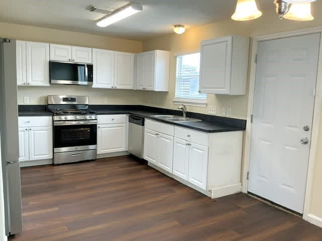 8542 Doskocil Drive Property Photo 4