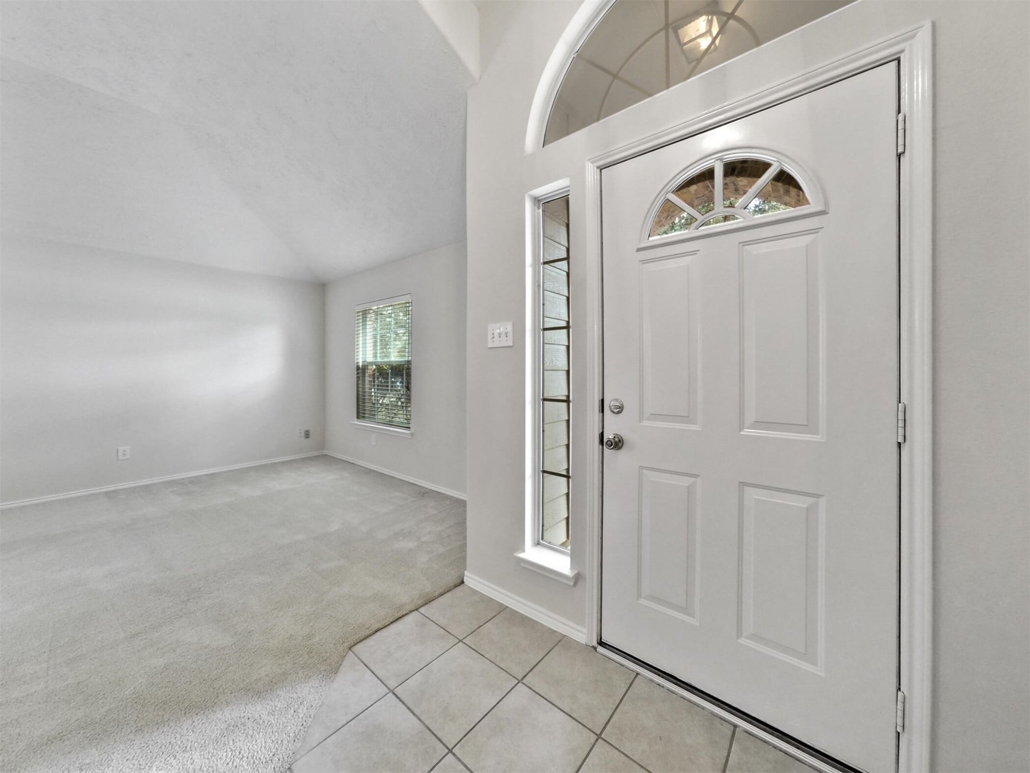 427 Northvalley Drive Property Photo 4
