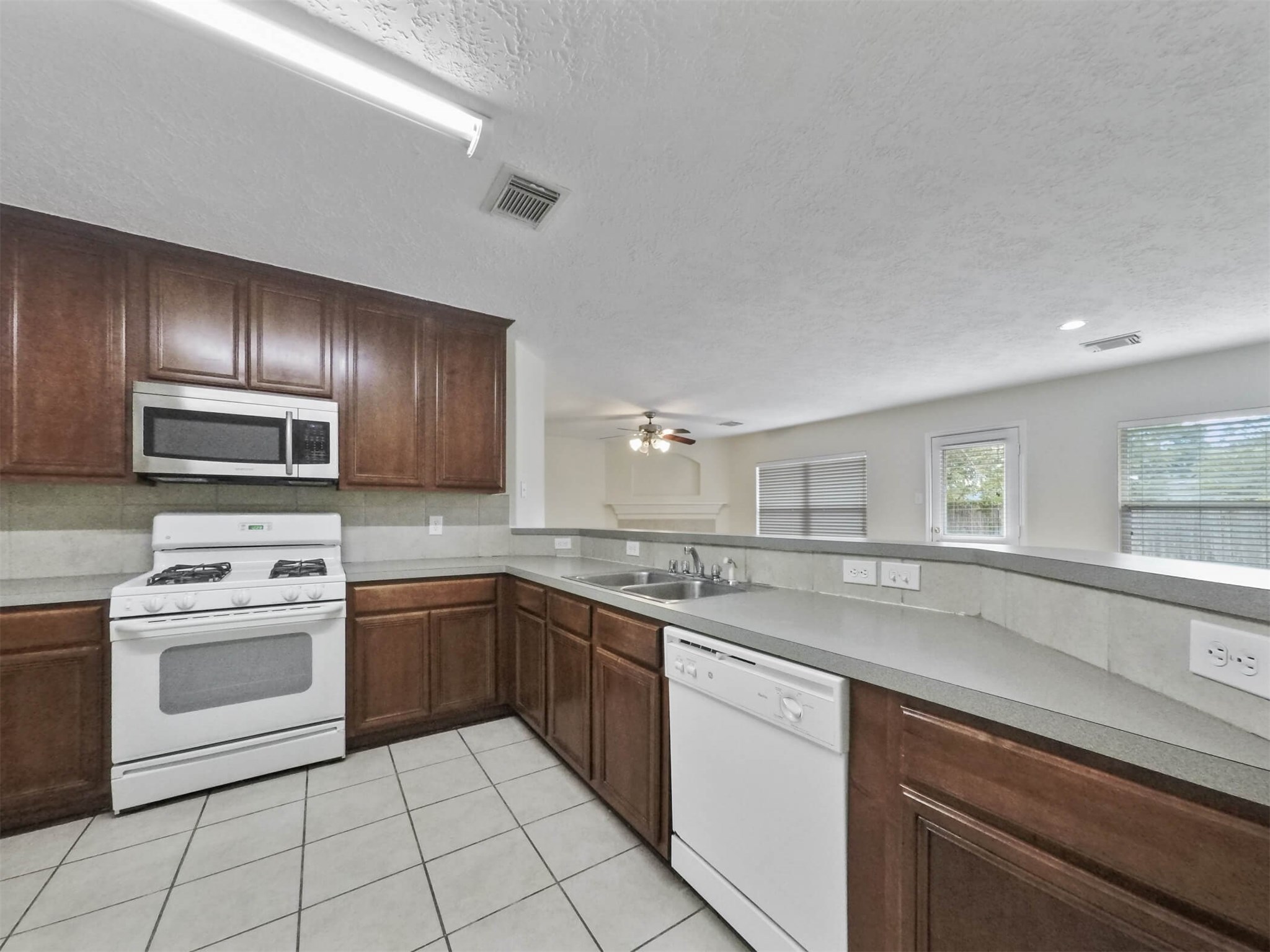 427 Northvalley Drive Property Photo 10