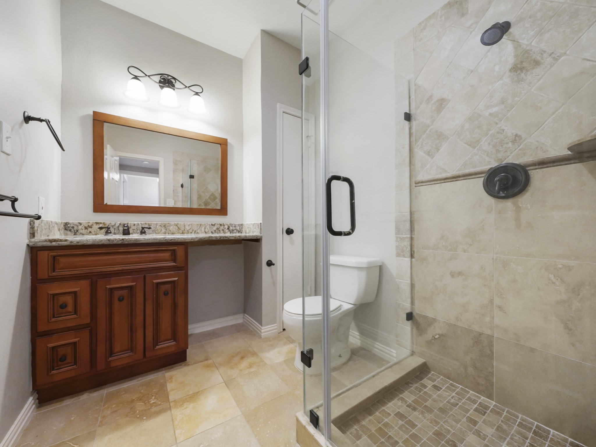4144 Greystone Way 603 Property Photo 5