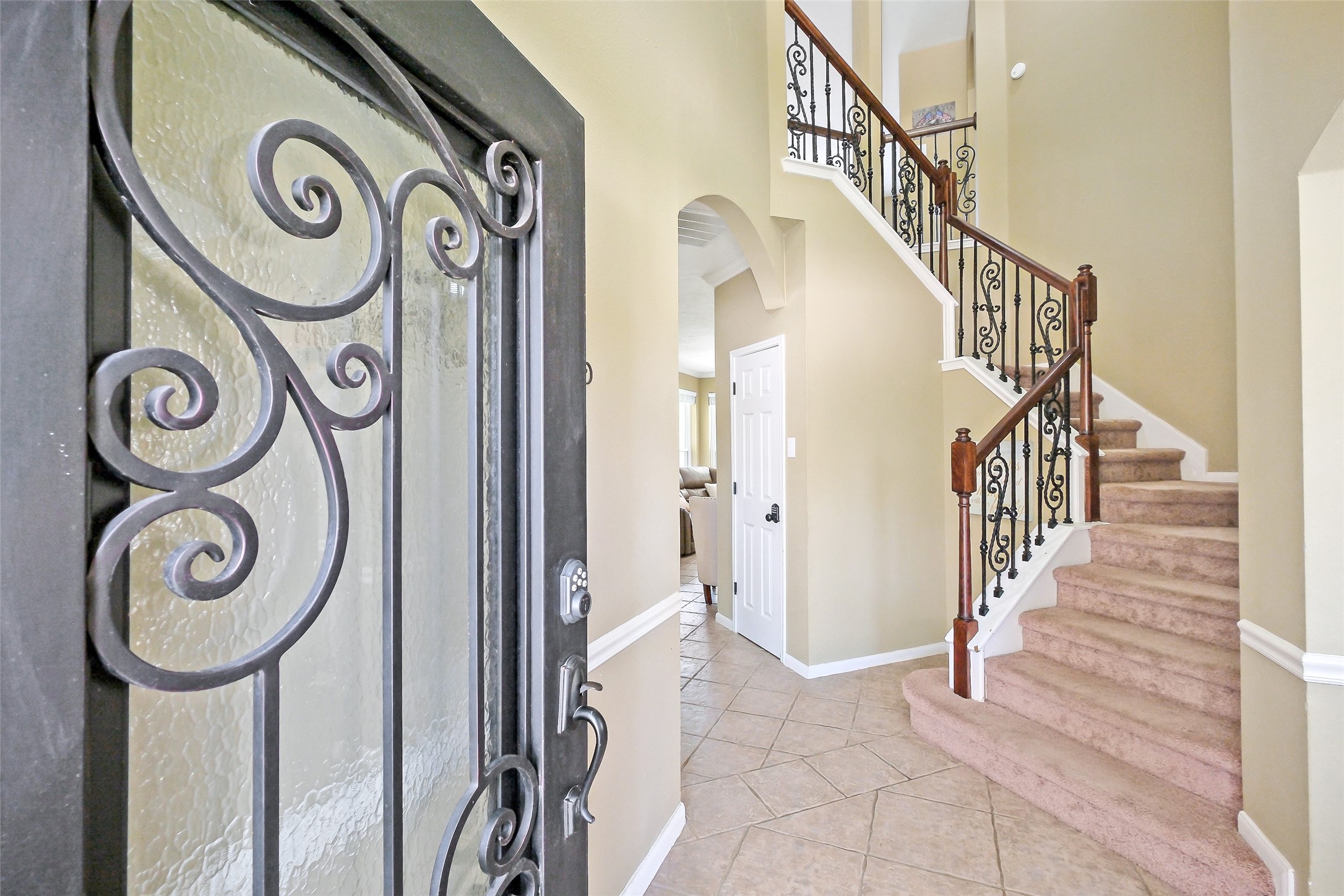 10924 Oakwood Drive Property Photo 4