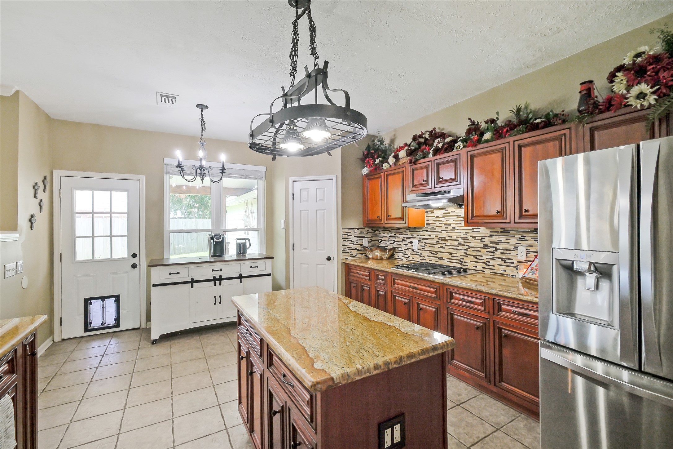 10924 Oakwood Drive Property Photo 10