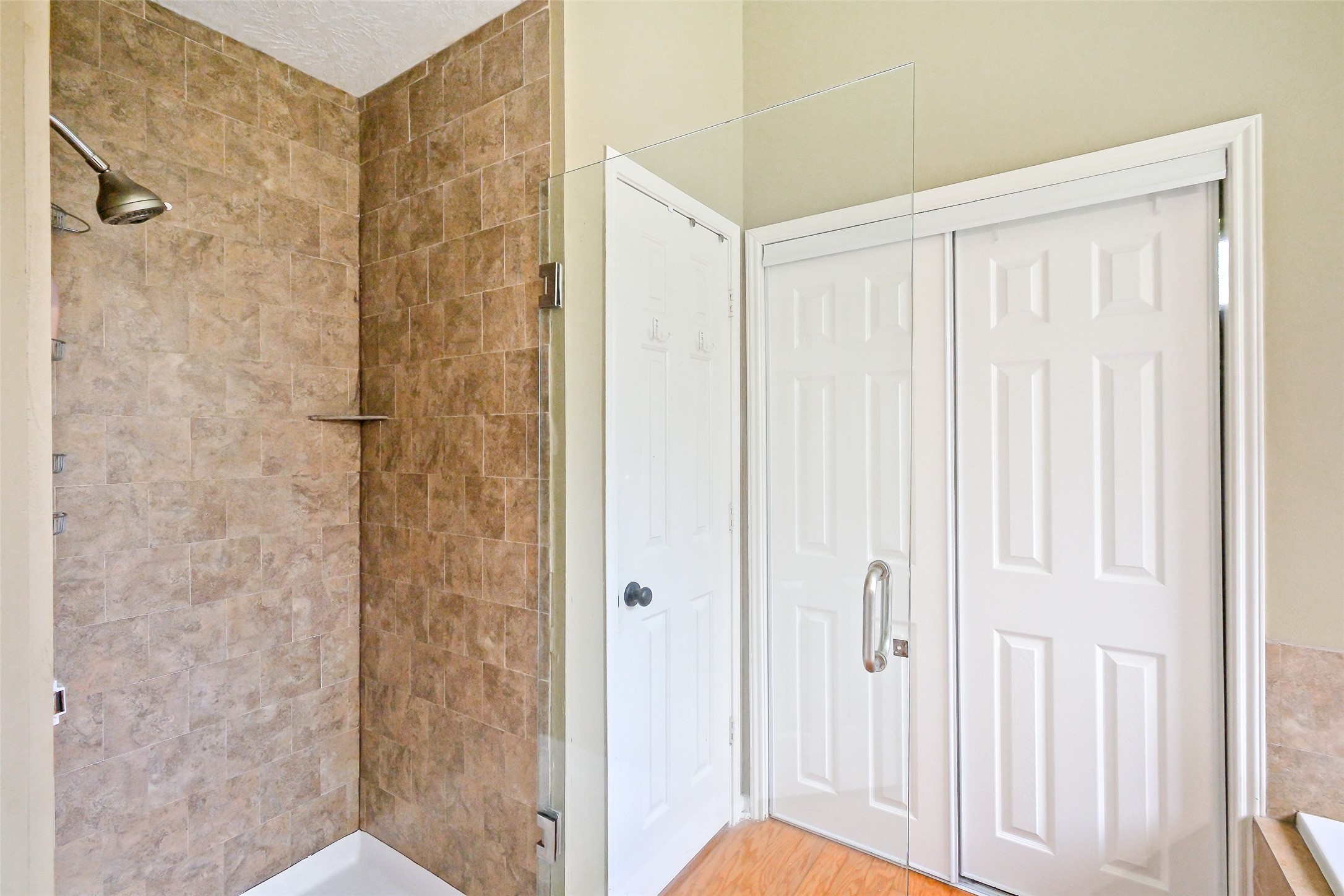 10924 Oakwood Drive Property Photo 19