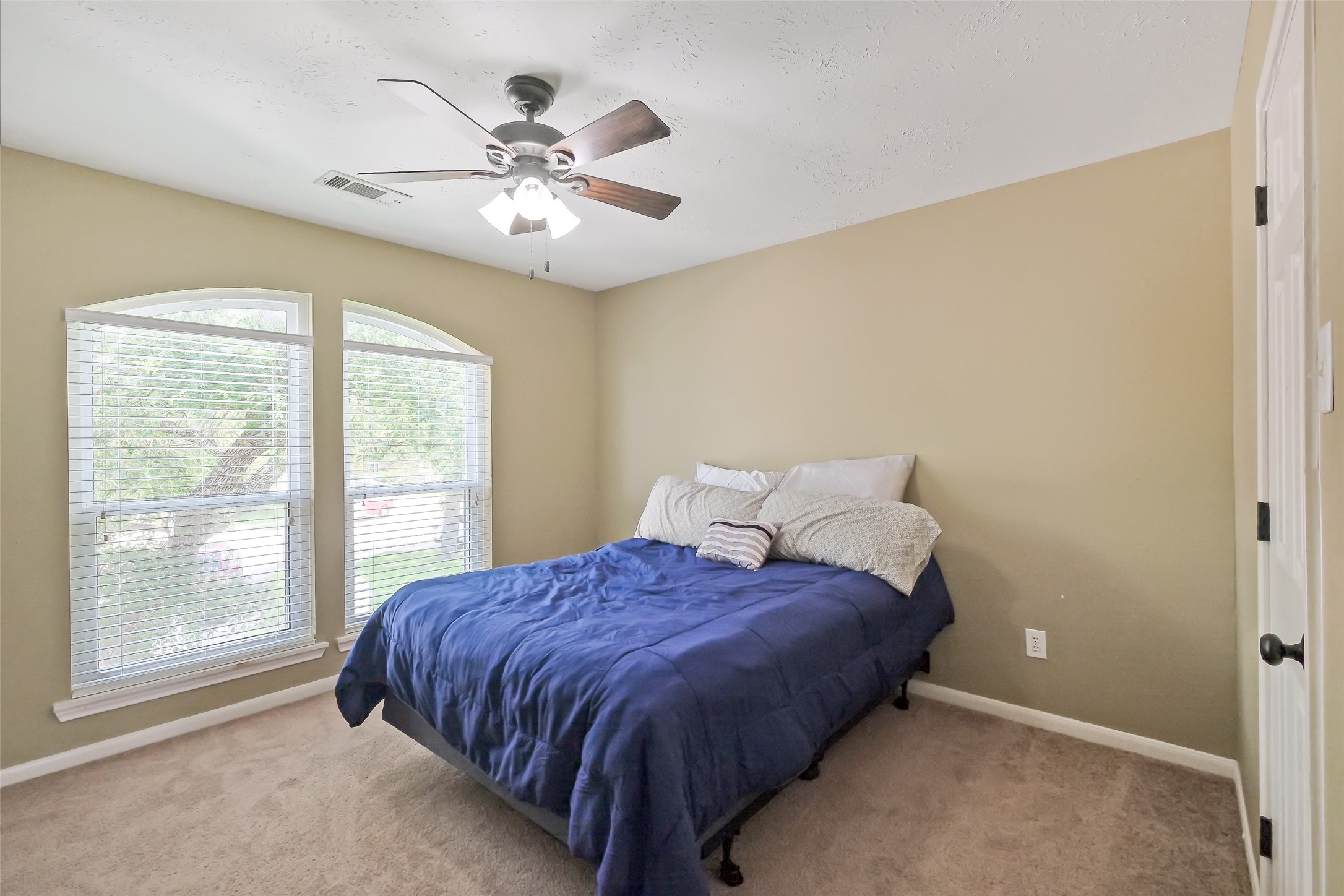 10924 Oakwood Drive Property Photo 21