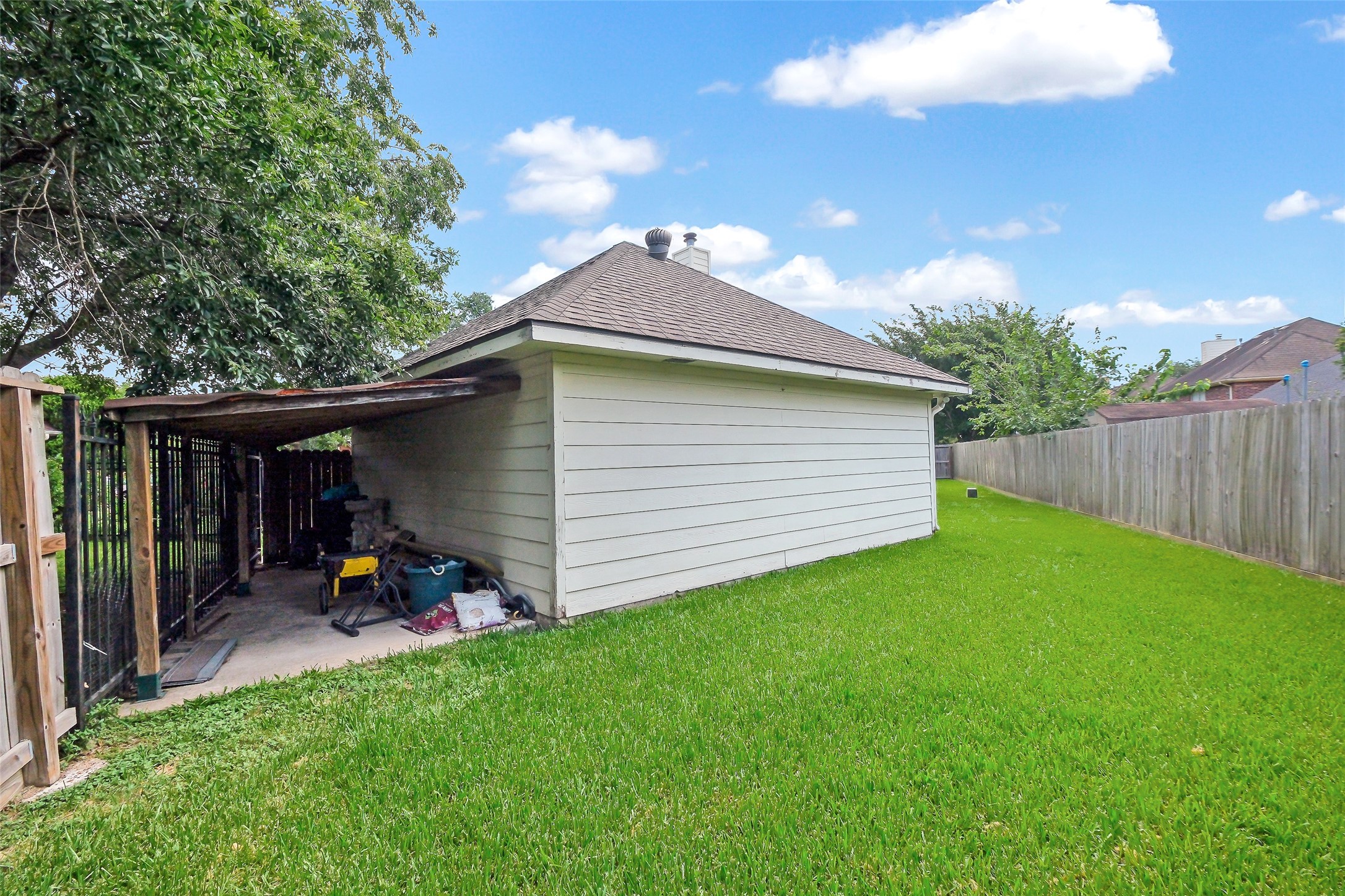 10924 Oakwood Drive Property Photo 28