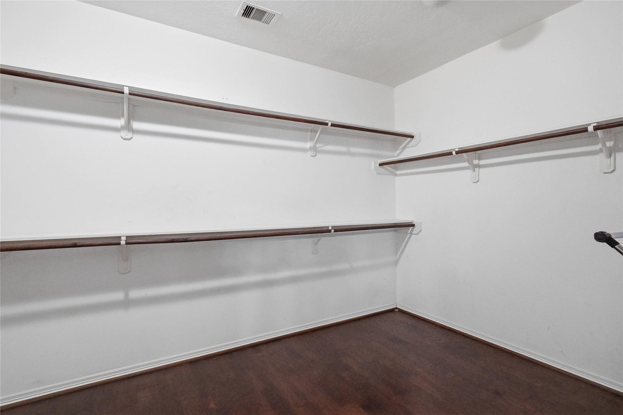 14911 Oxford Way Property Photo 15