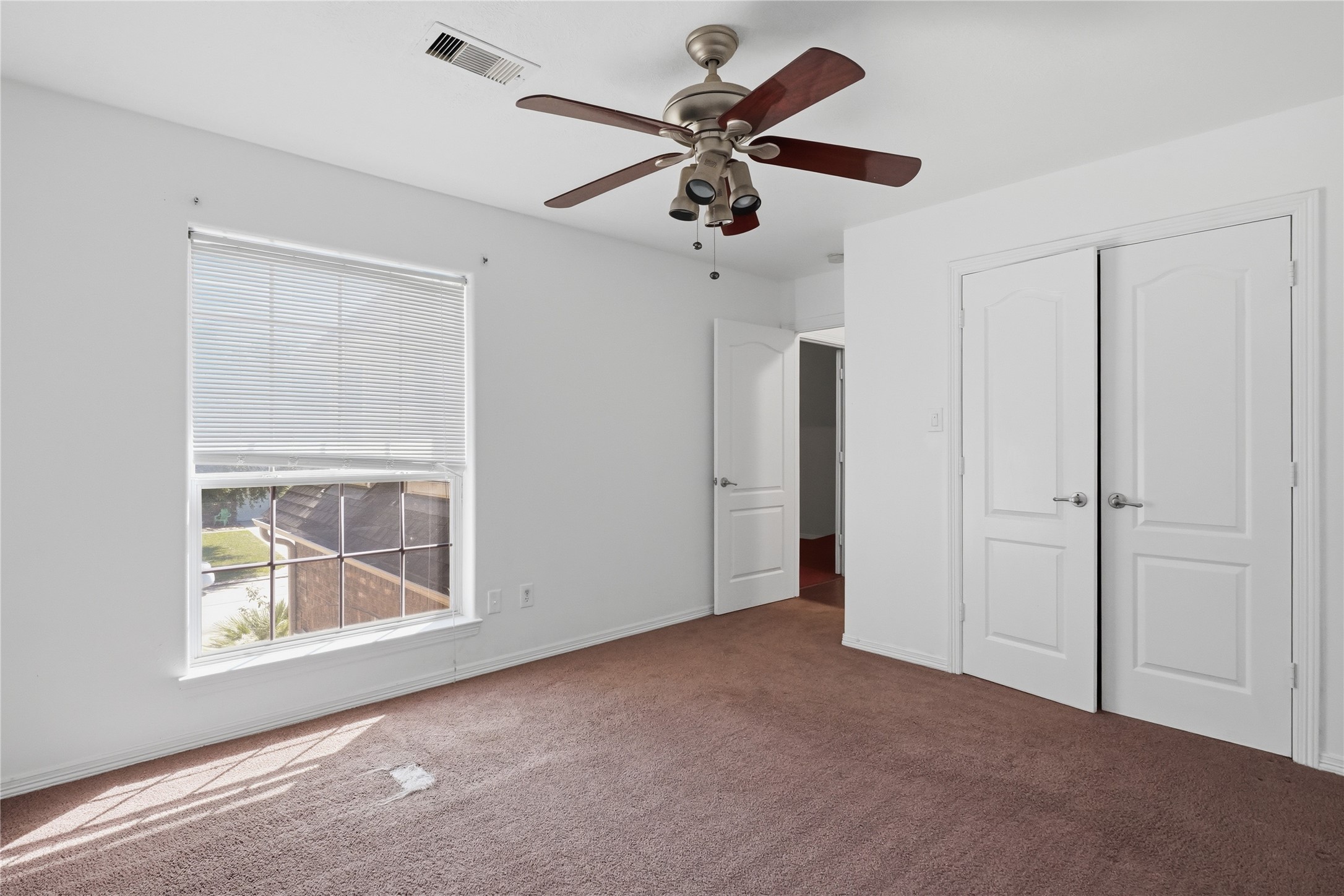 14911 Oxford Way Property Photo 20