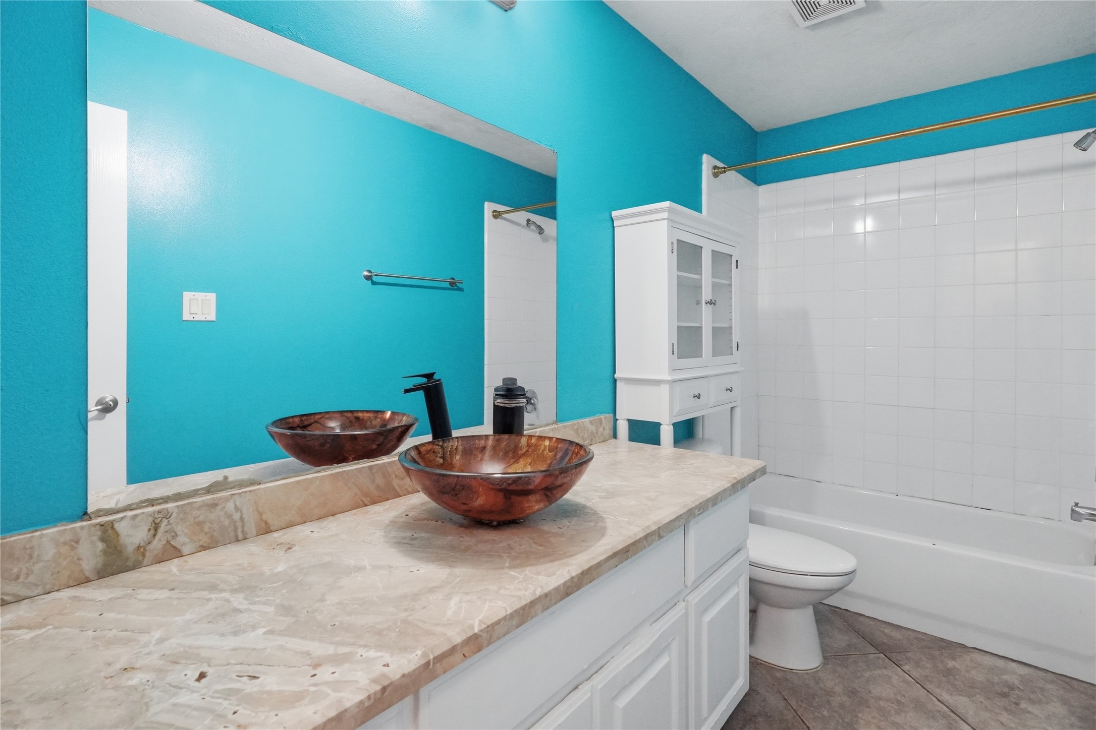 14911 Oxford Way Property Photo 21