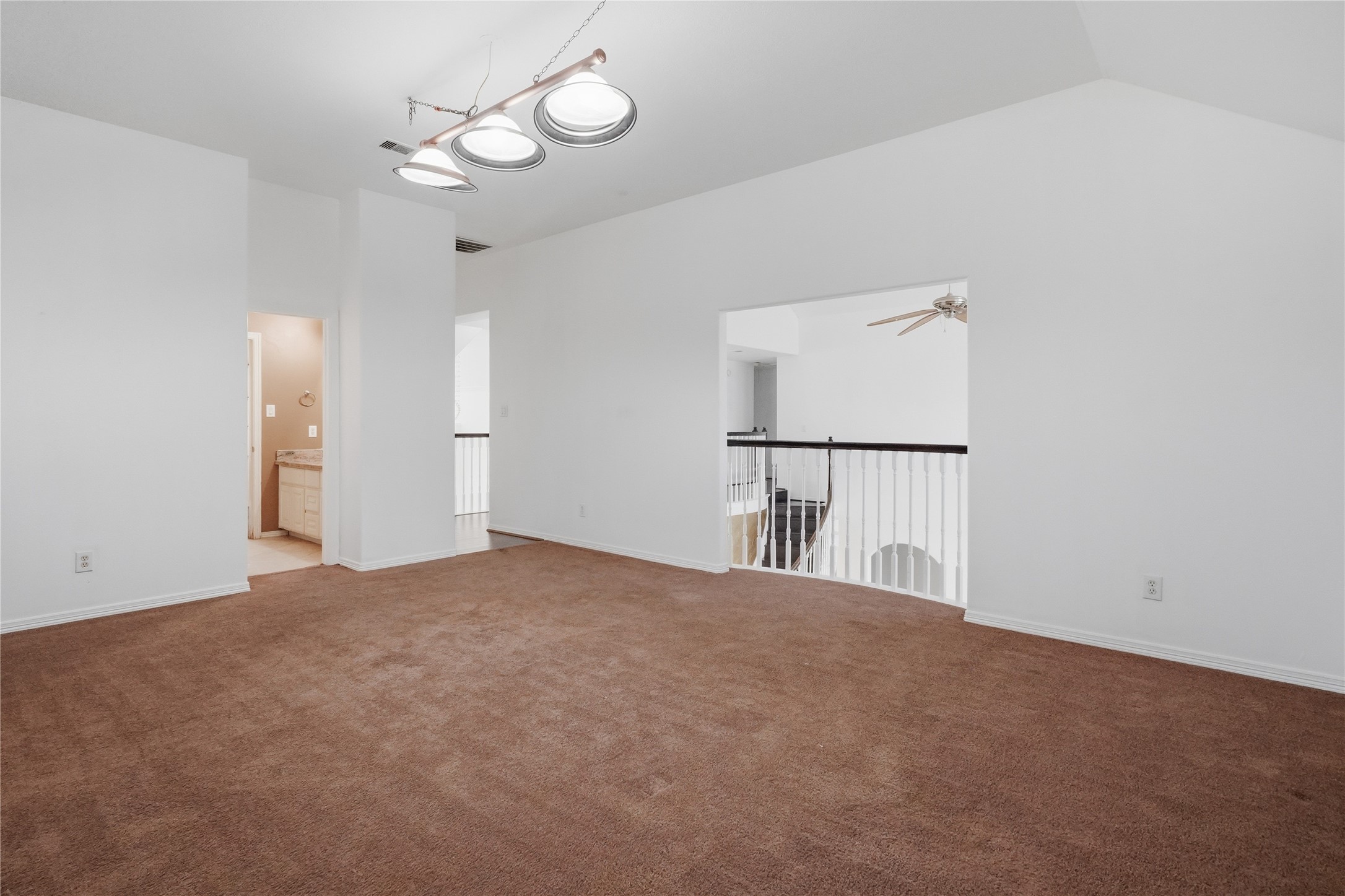14911 Oxford Way Property Photo 25