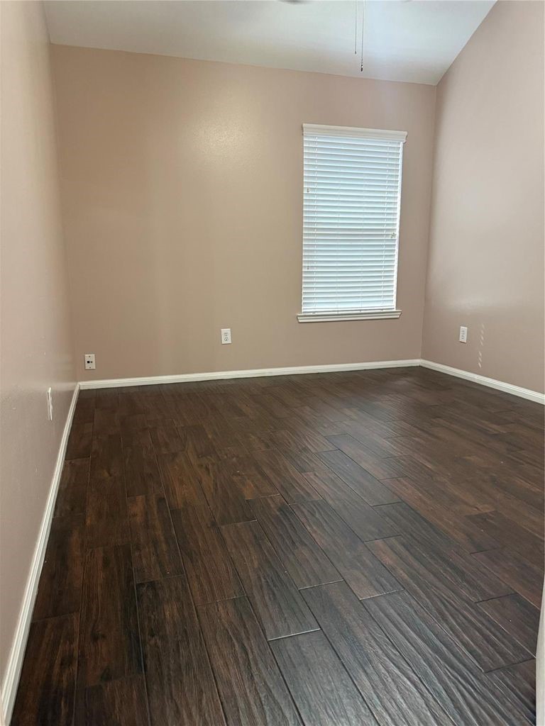 15930 Hidden Crest Drive Property Photo 9