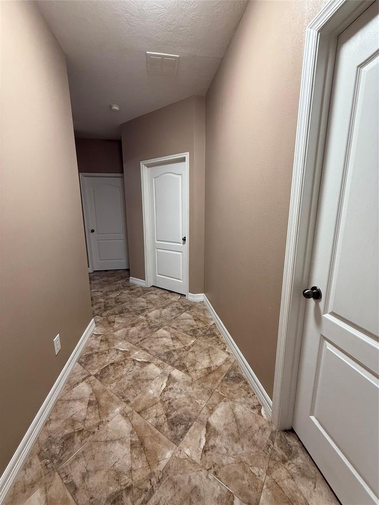 15930 Hidden Crest Drive Property Photo 13