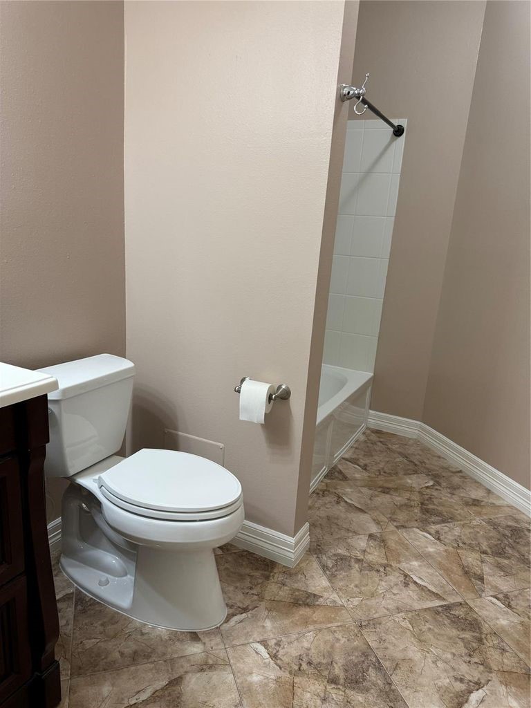15930 Hidden Crest Drive Property Photo 14