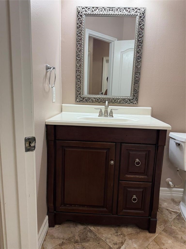 15930 Hidden Crest Drive Property Photo 15