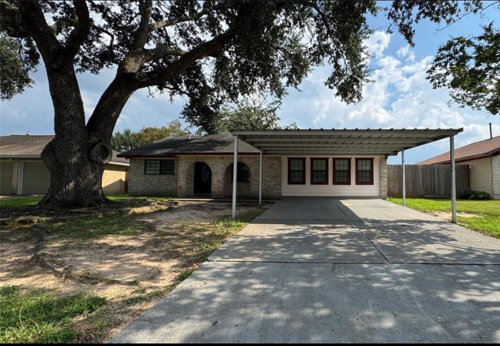 5006 Apala Drive Property Photo 1