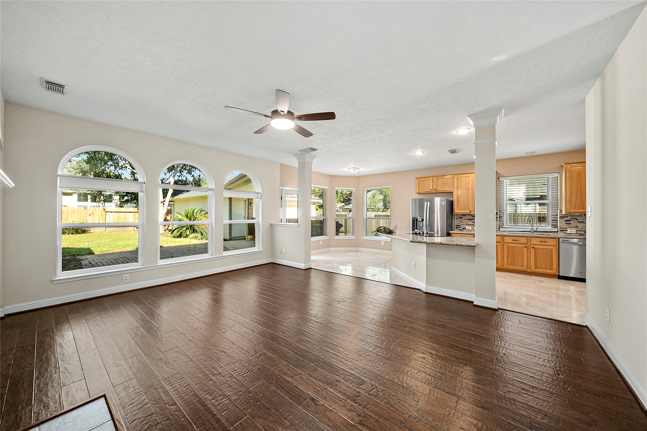 22430 Water Edge Lane Property Photo 9
