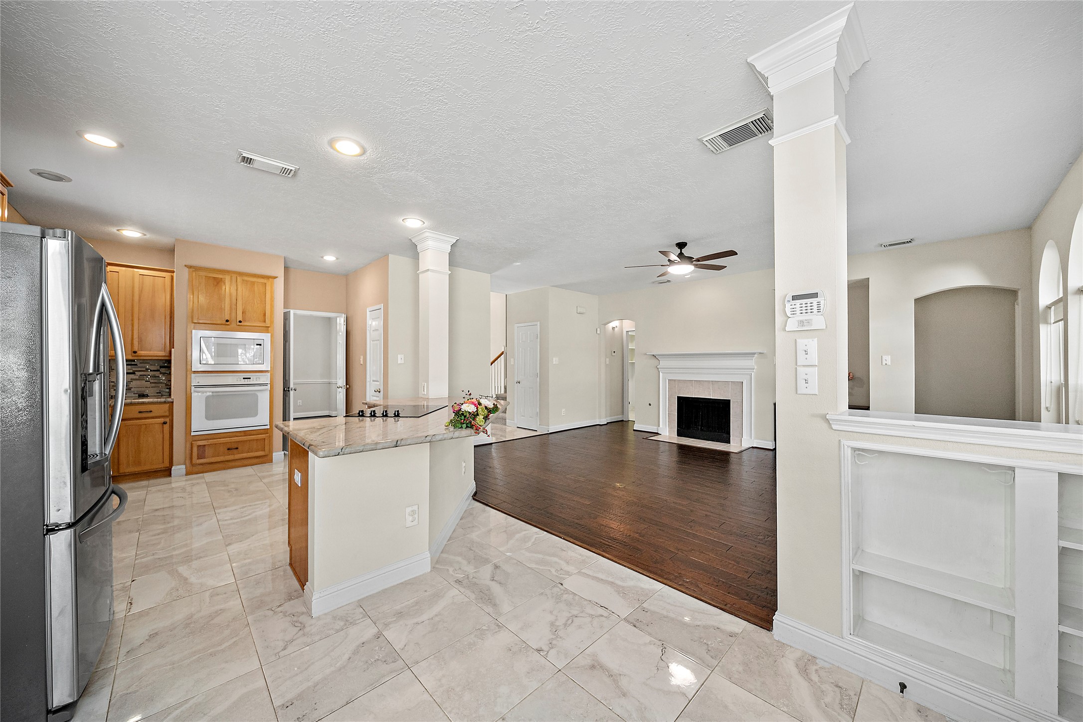 22430 Water Edge Lane Property Photo 10
