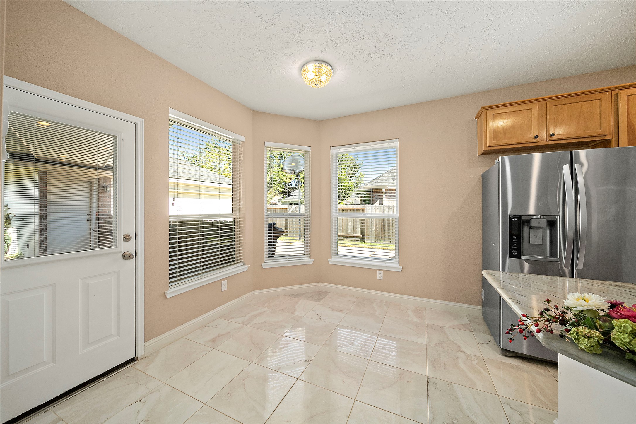 22430 Water Edge Lane Property Photo 14