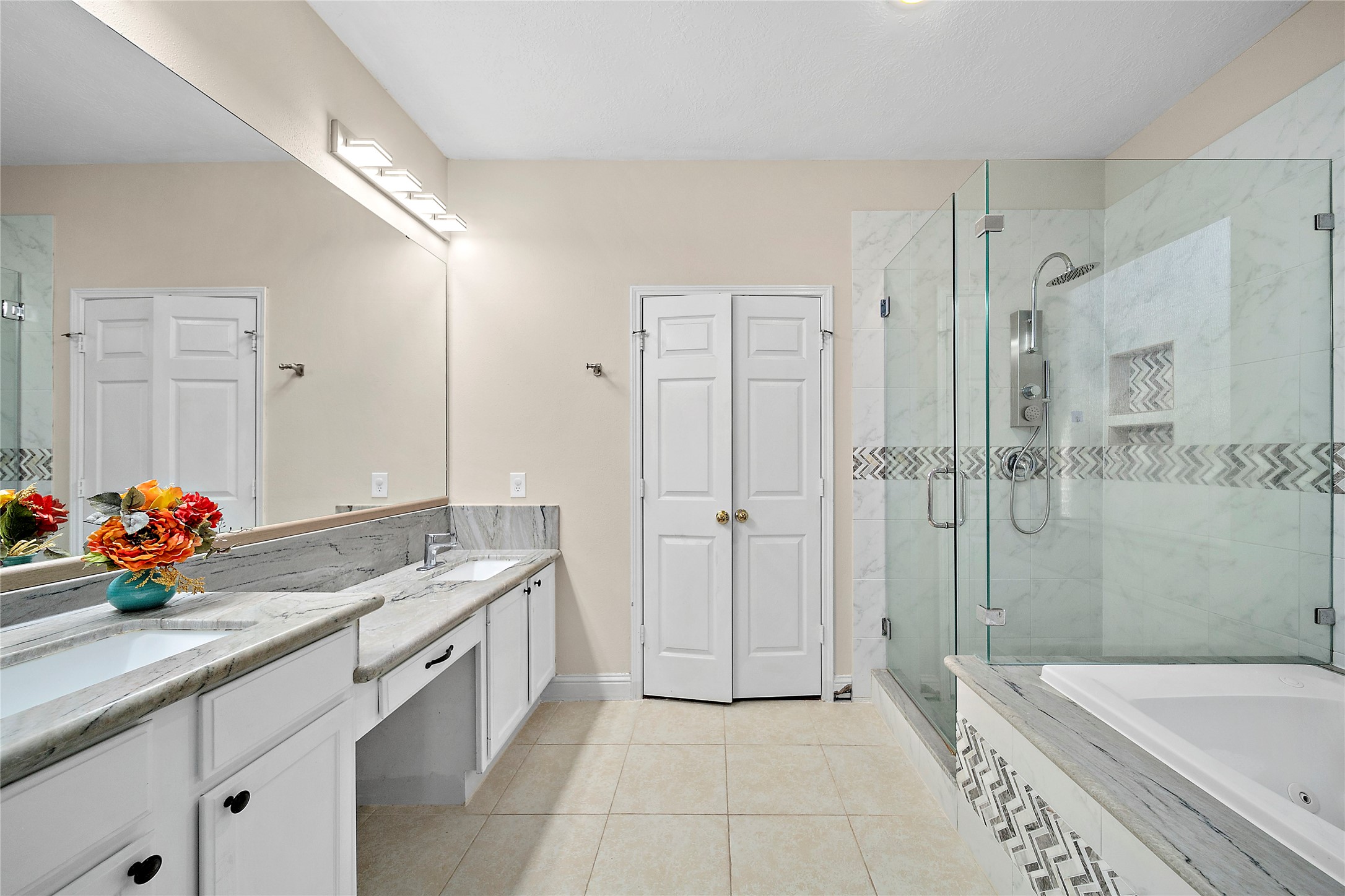 22430 Water Edge Lane Property Photo 18
