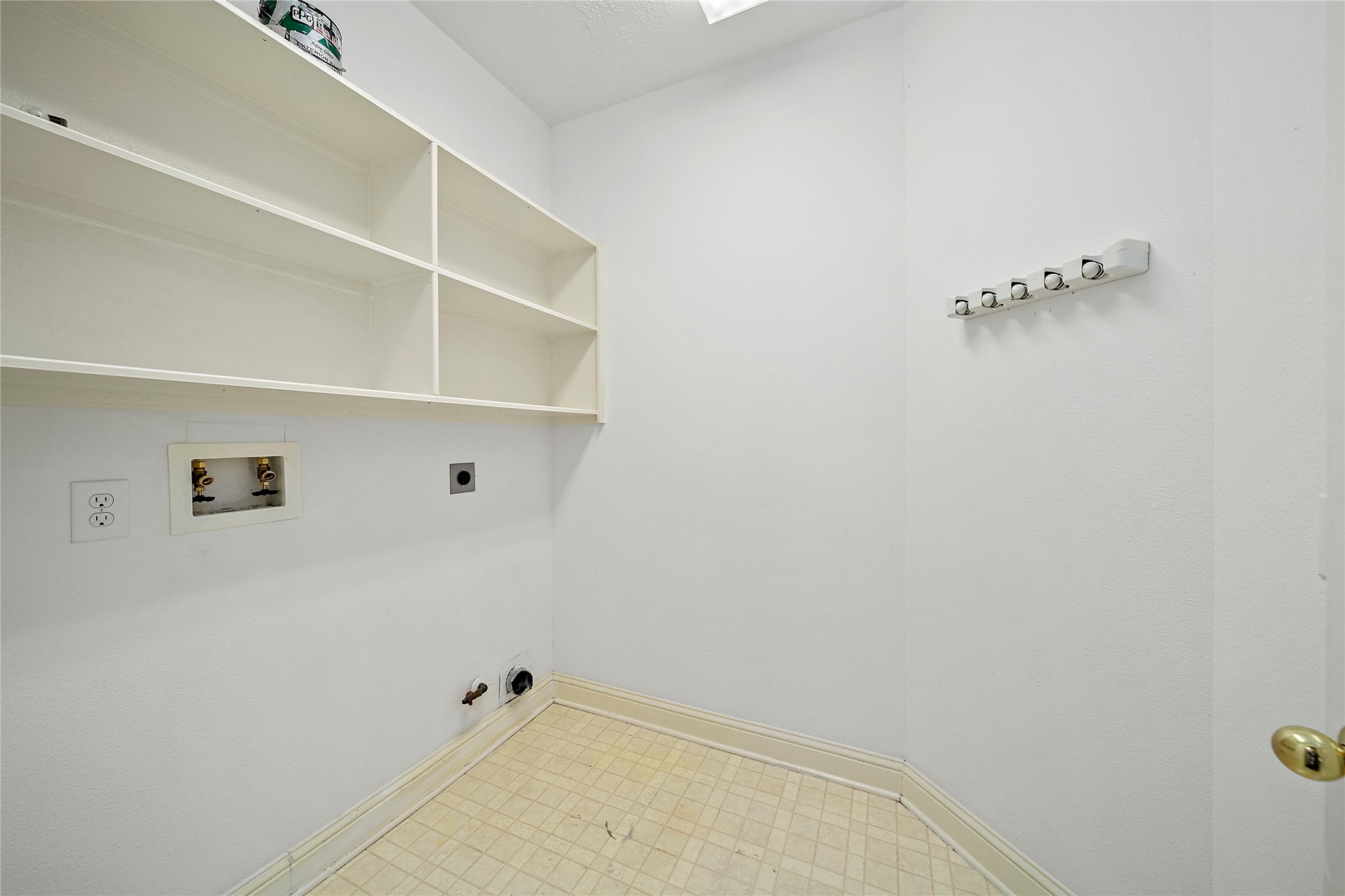 22430 Water Edge Lane Property Photo 19